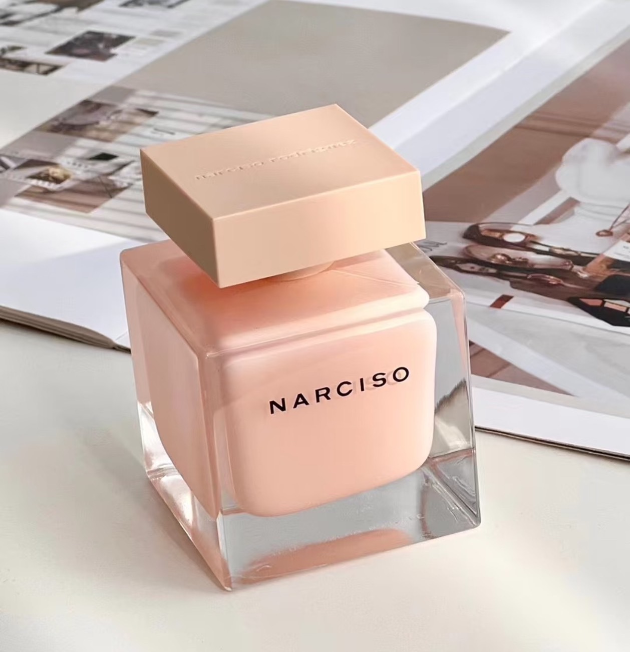 預購 NARCISO RODRIGUEZ 裸時尚粉香精 𝟵𝟬𝙢𝙡