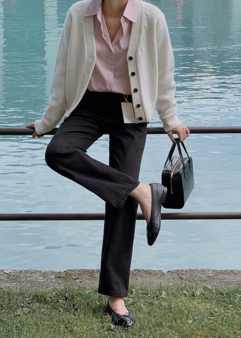 [短版]單鈕直筒長褲(黑色)