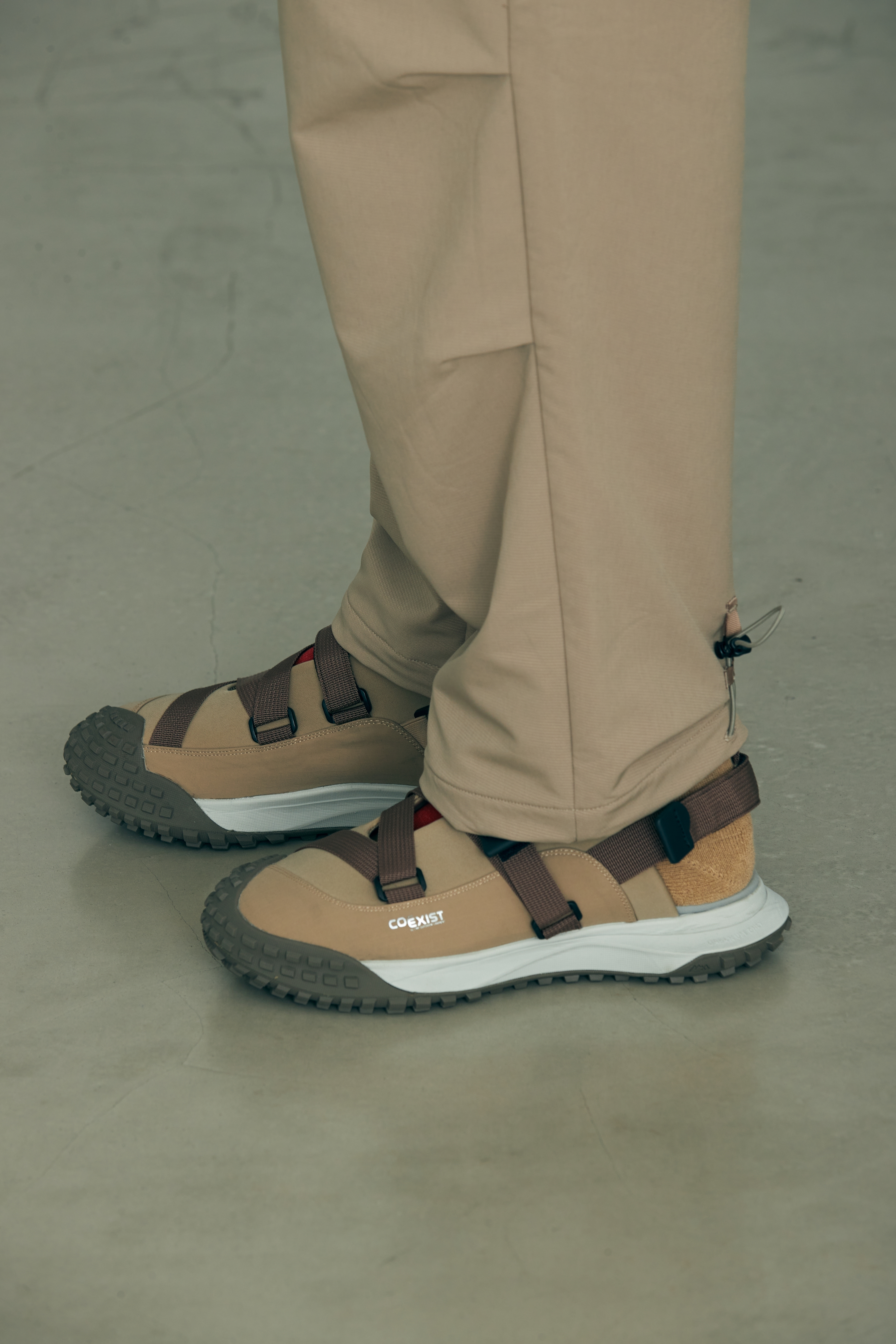 CMF OUTDOOR GARMENT APPROACH 02 SANDAL CMF2501-AC37 BEIGE