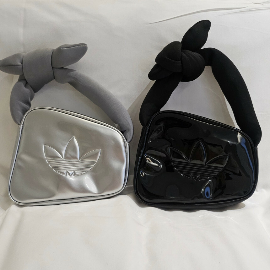 ADIDAS Mini Airliner Bag 迷你飛機包 小包 手提包 綁帶 漆面 啞光 霧面 黑色 銀色 / 預購