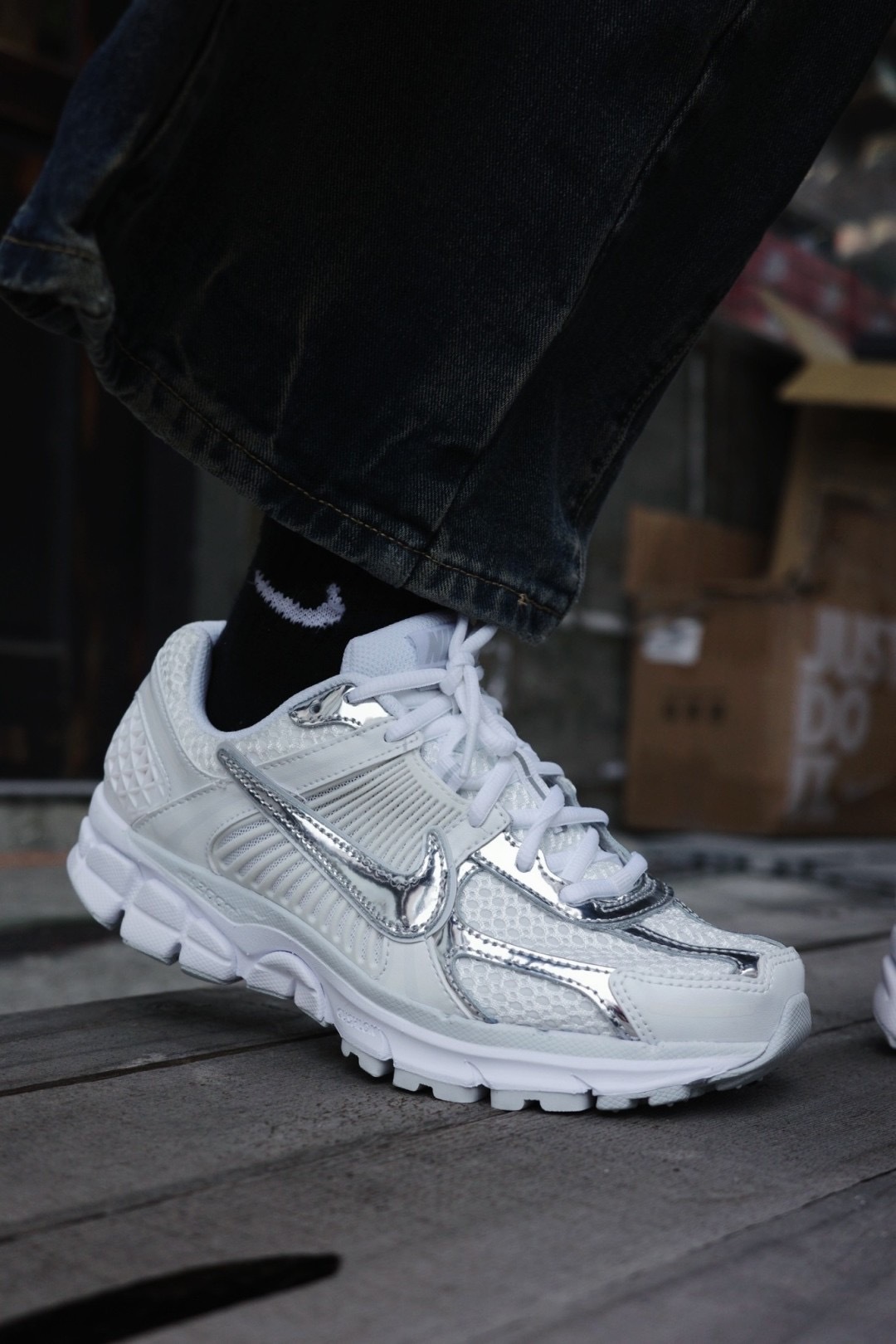 Nike Zoom Vomero 5 白銀 hf7723-100