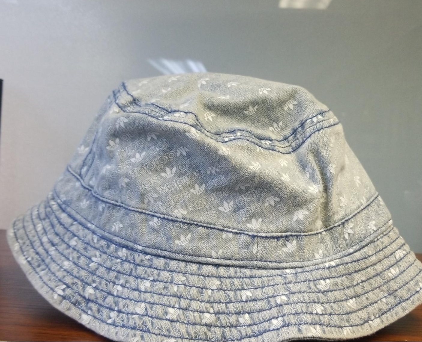 ca20311**   adidas漁夫帽