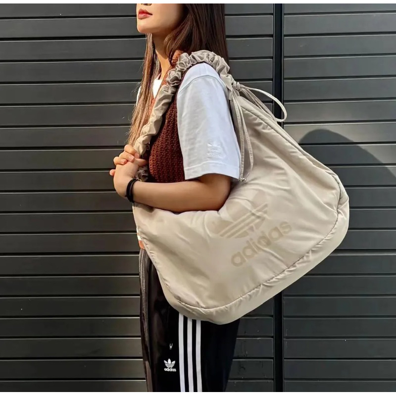 Adidas Originals 皺摺雲朵包 🤎 奶茶色 大SIZE [限時勁減!]