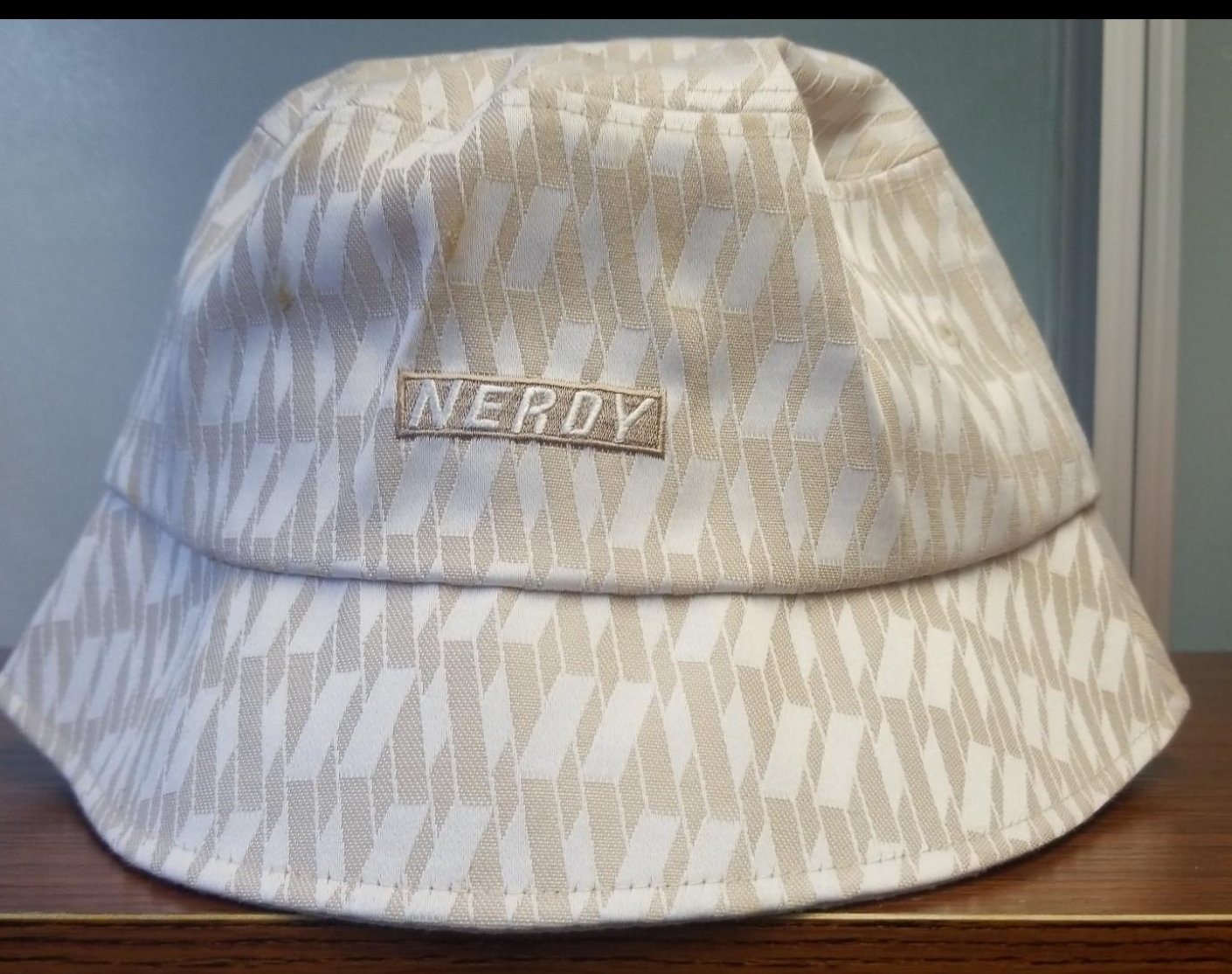 ca20313**  Nerdy漁夫帽