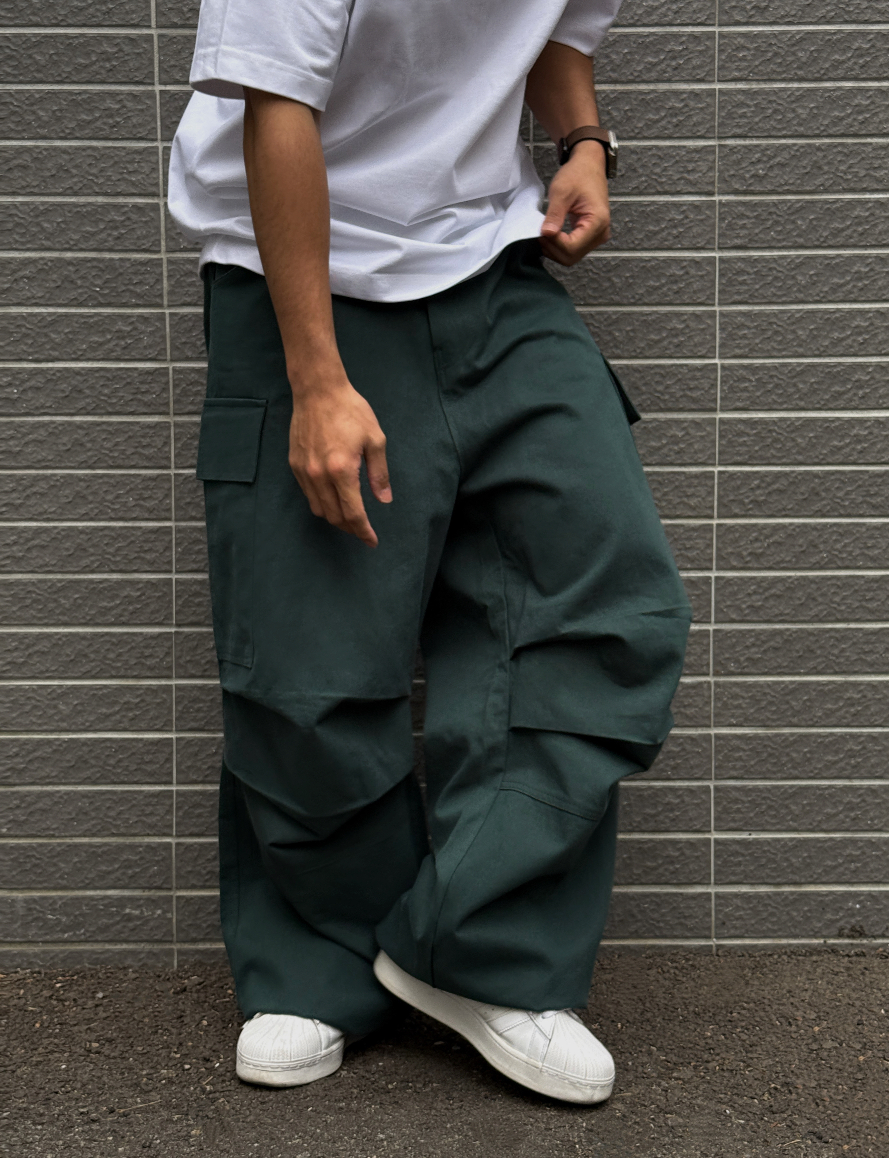 [1atm] 抽繩-側口袋落地氣球褲