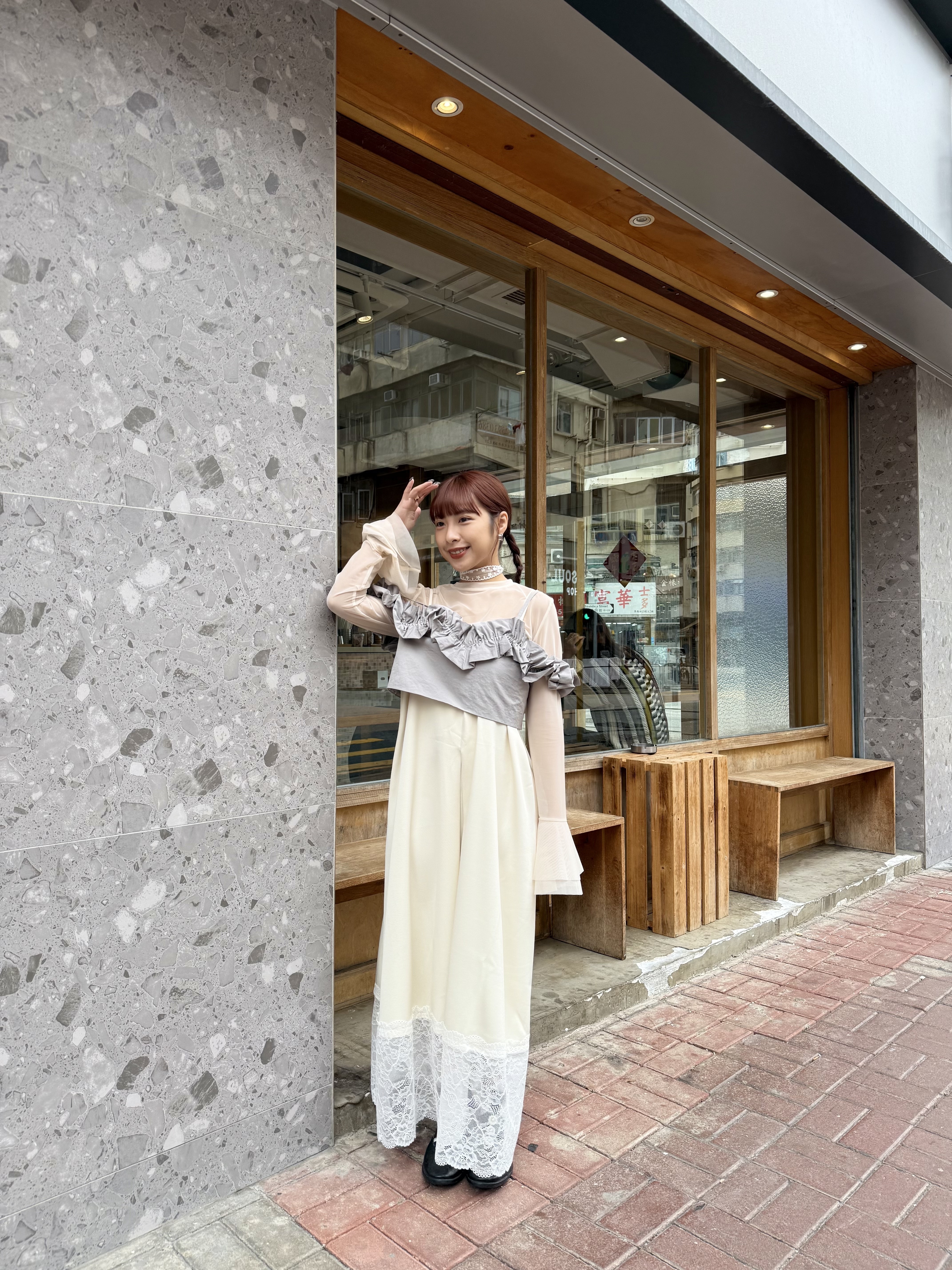 自肥!ruffle露肩短款TOP