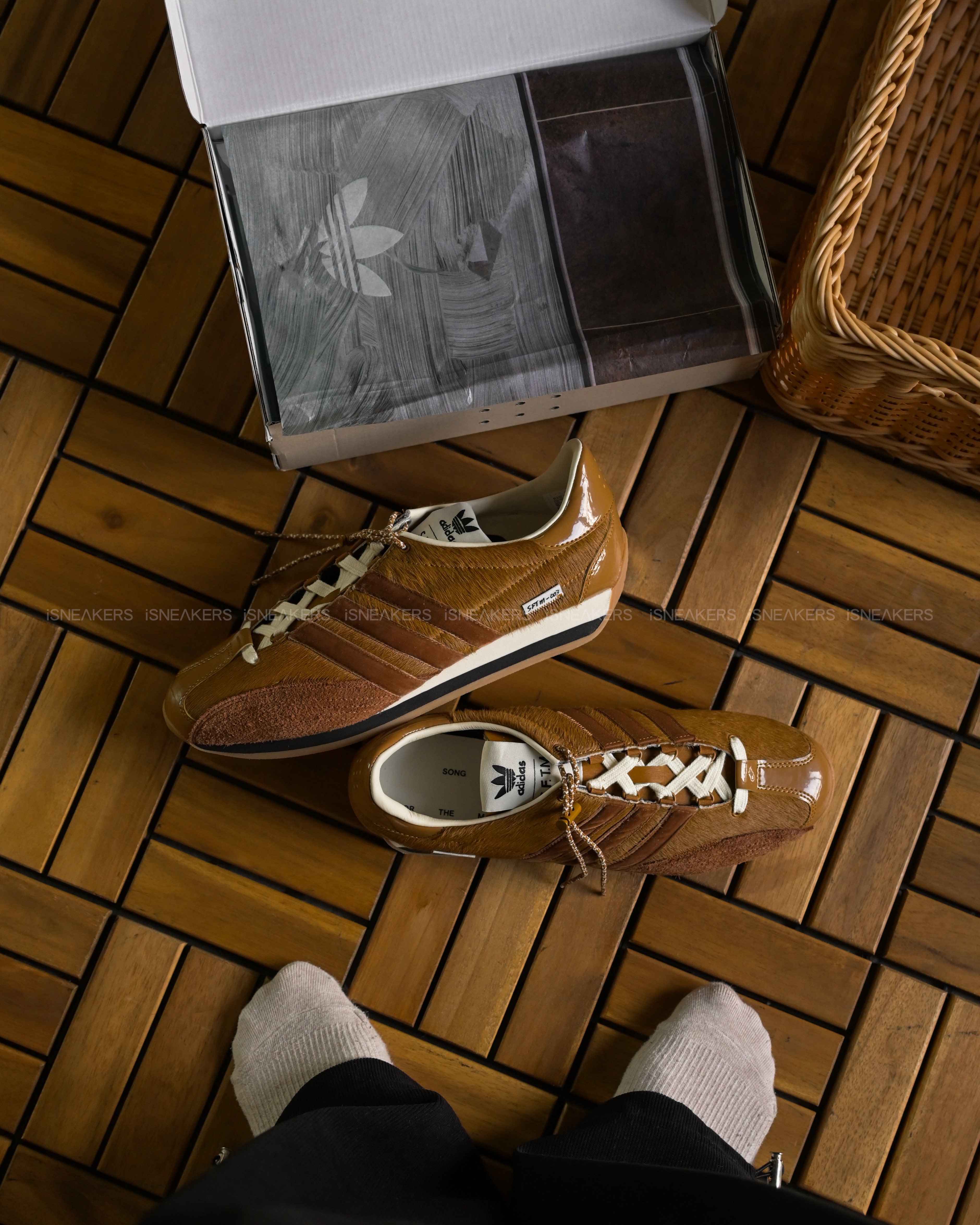 iSNEAKERS｜Song For The Mute x Adidas Originals Country OG "Bronze Strata" 馬毛棕黃 JH8639