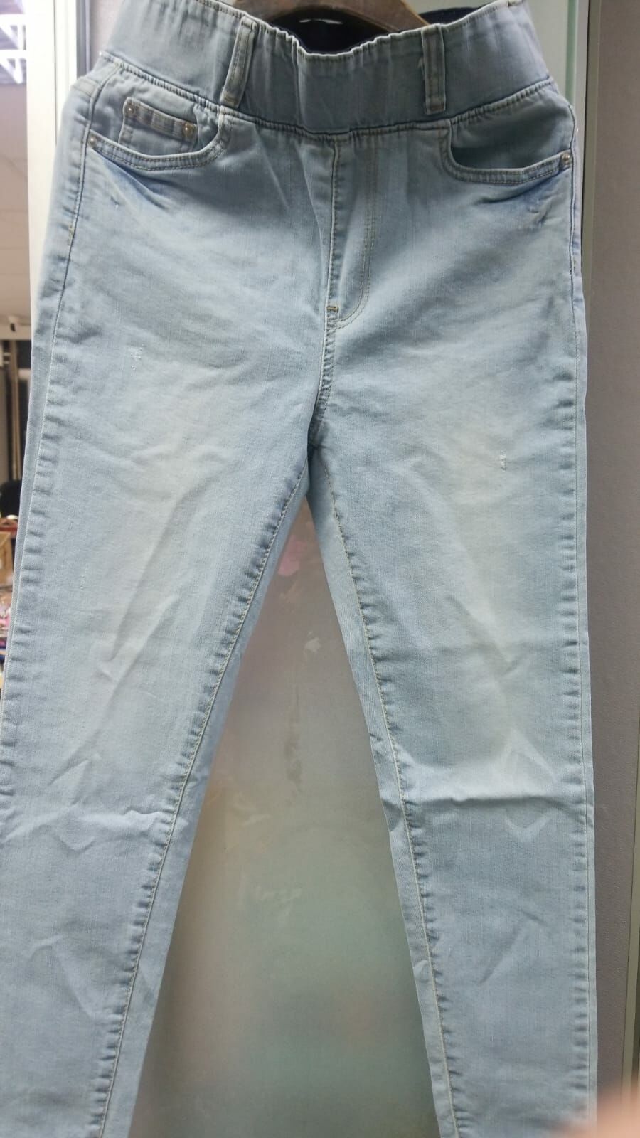 ca20330**  Howluk牛仔褲