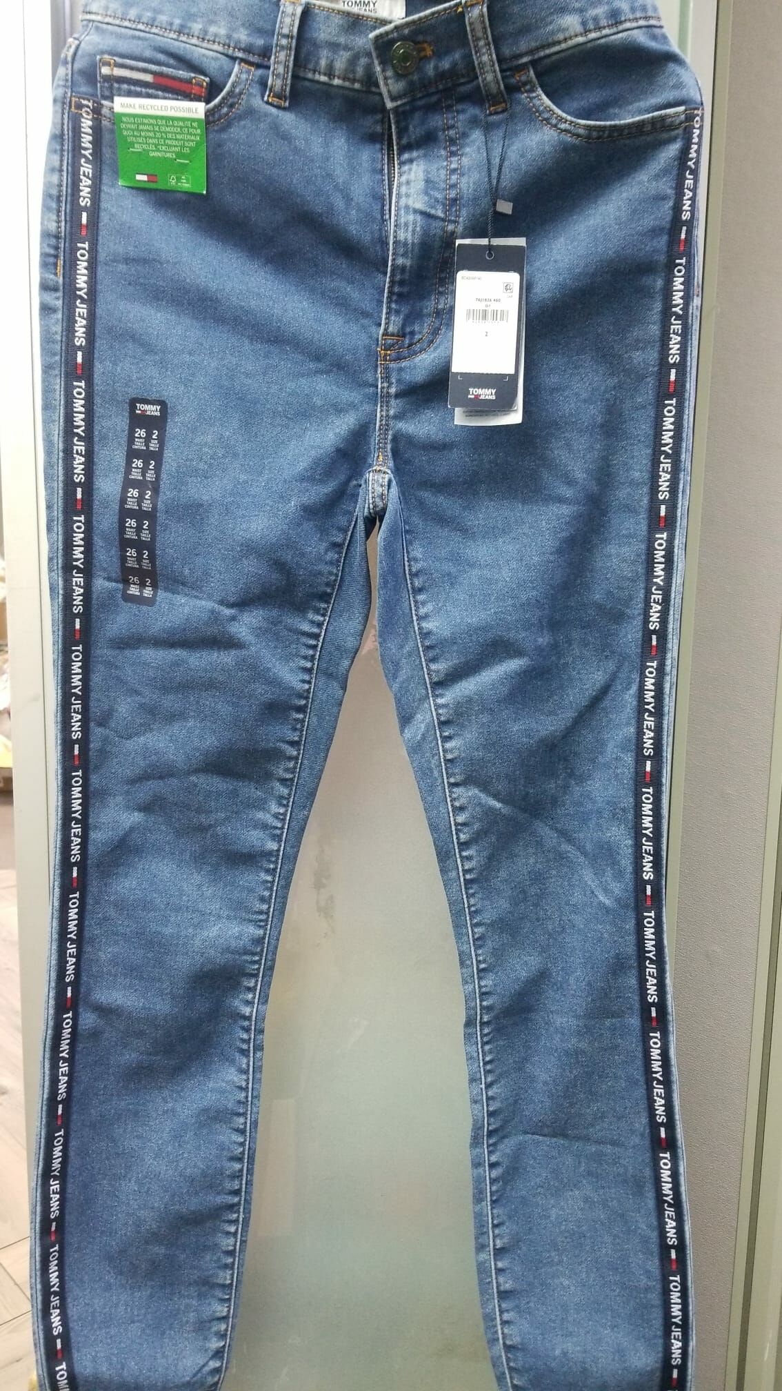 ca20341**  Tommy 牛仔褲