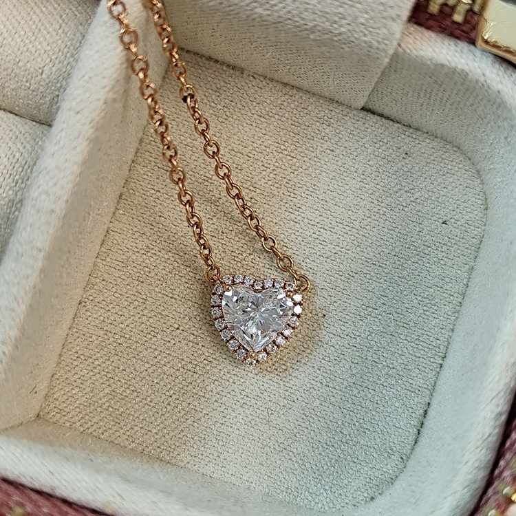 18KR 1ct Heart Shape Diamond Necklace