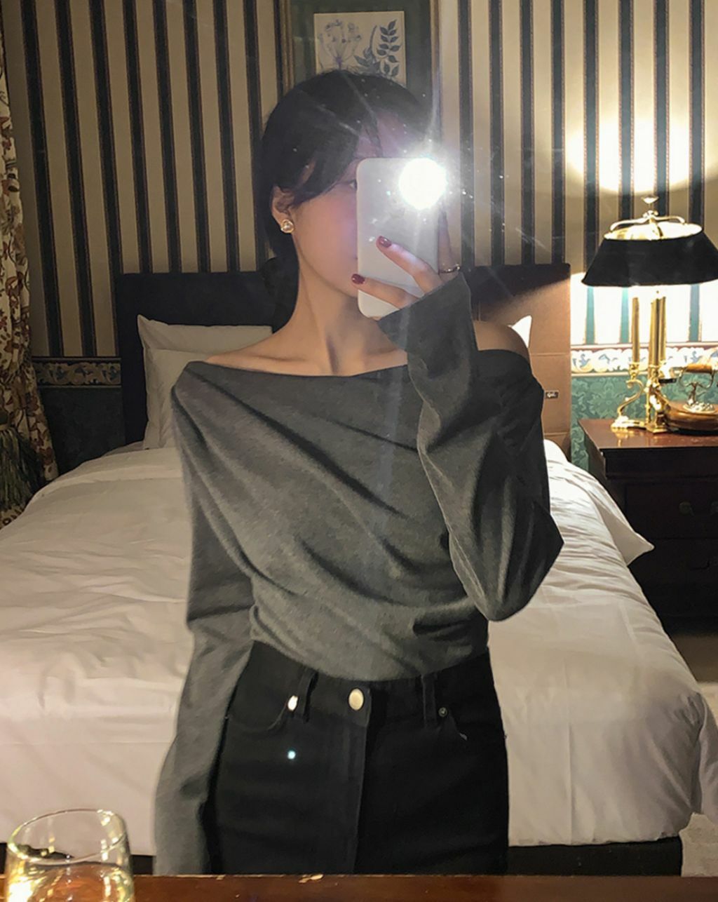 平口露肩皺摺上衣(深灰色)