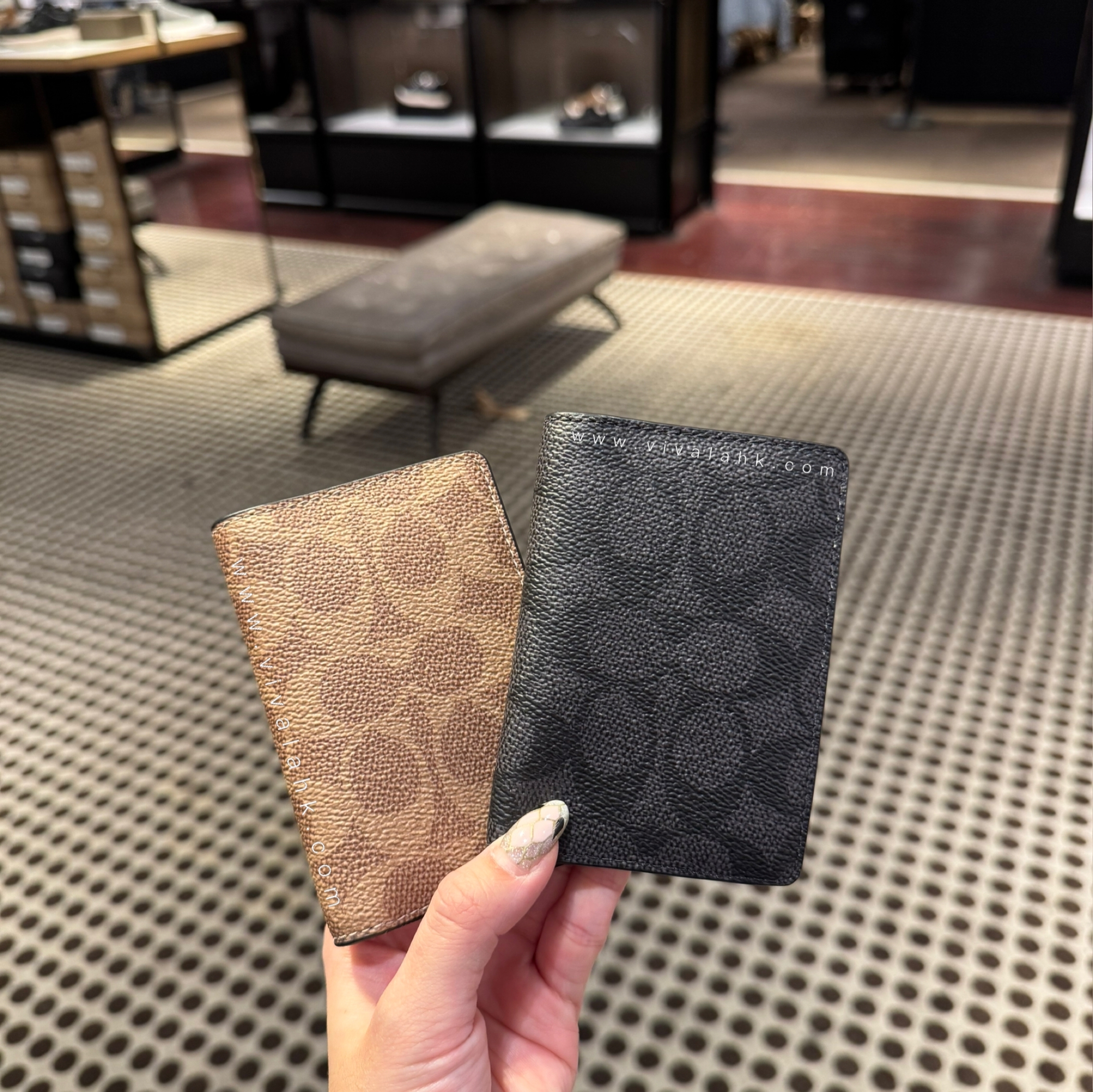 Coach - 對摺證件卡套 (C字暗花) (CW367)