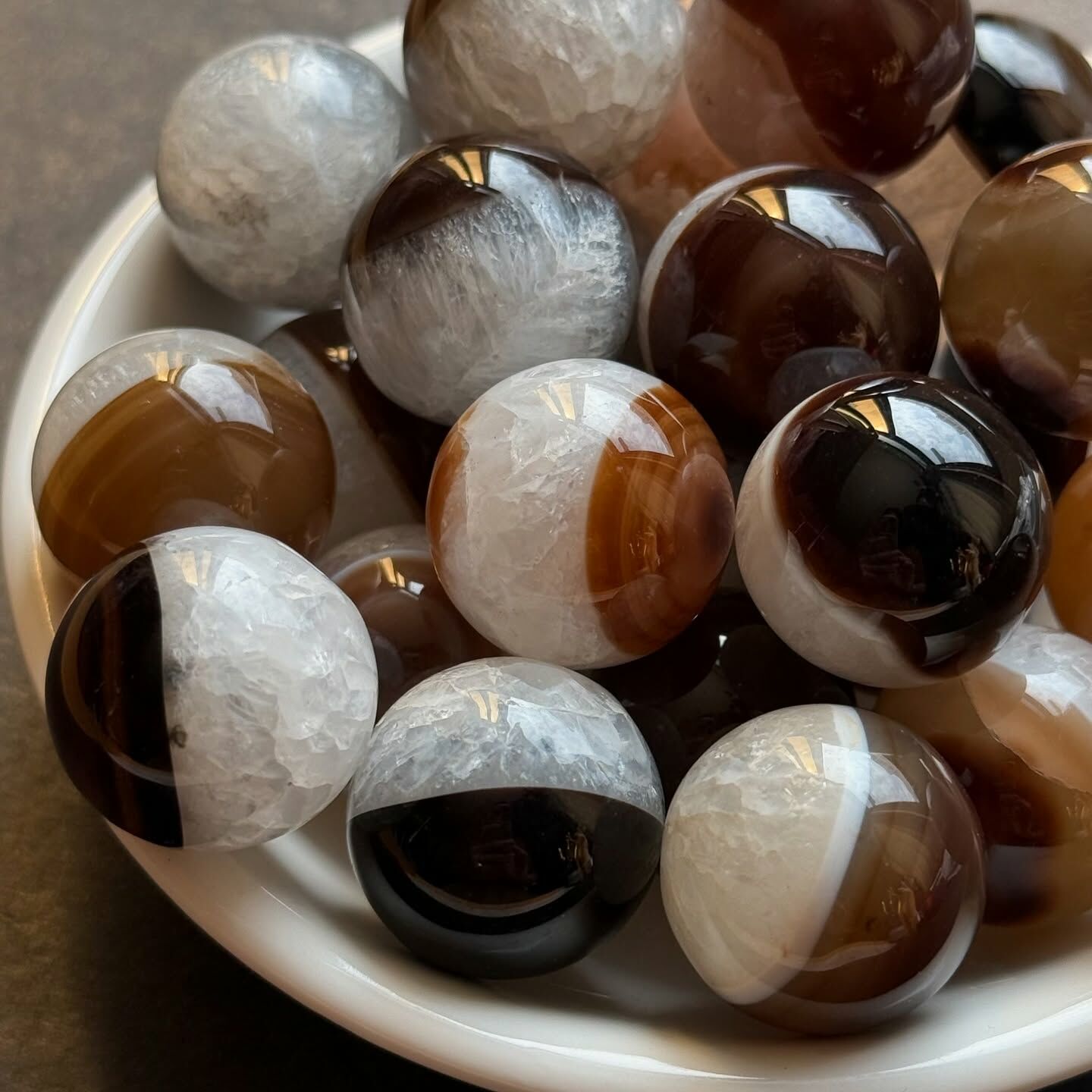 [原石] 天眼瑪瑙 / 瑪瑙石英 水晶小球