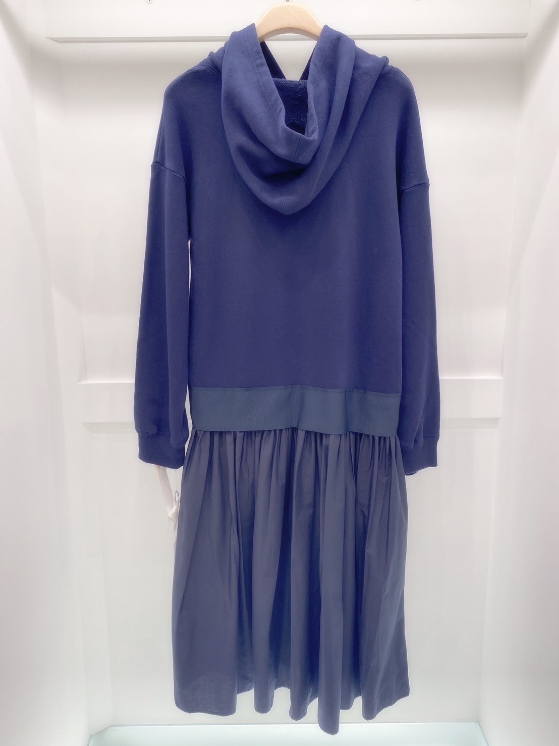 連帽緞帶設計洋裝