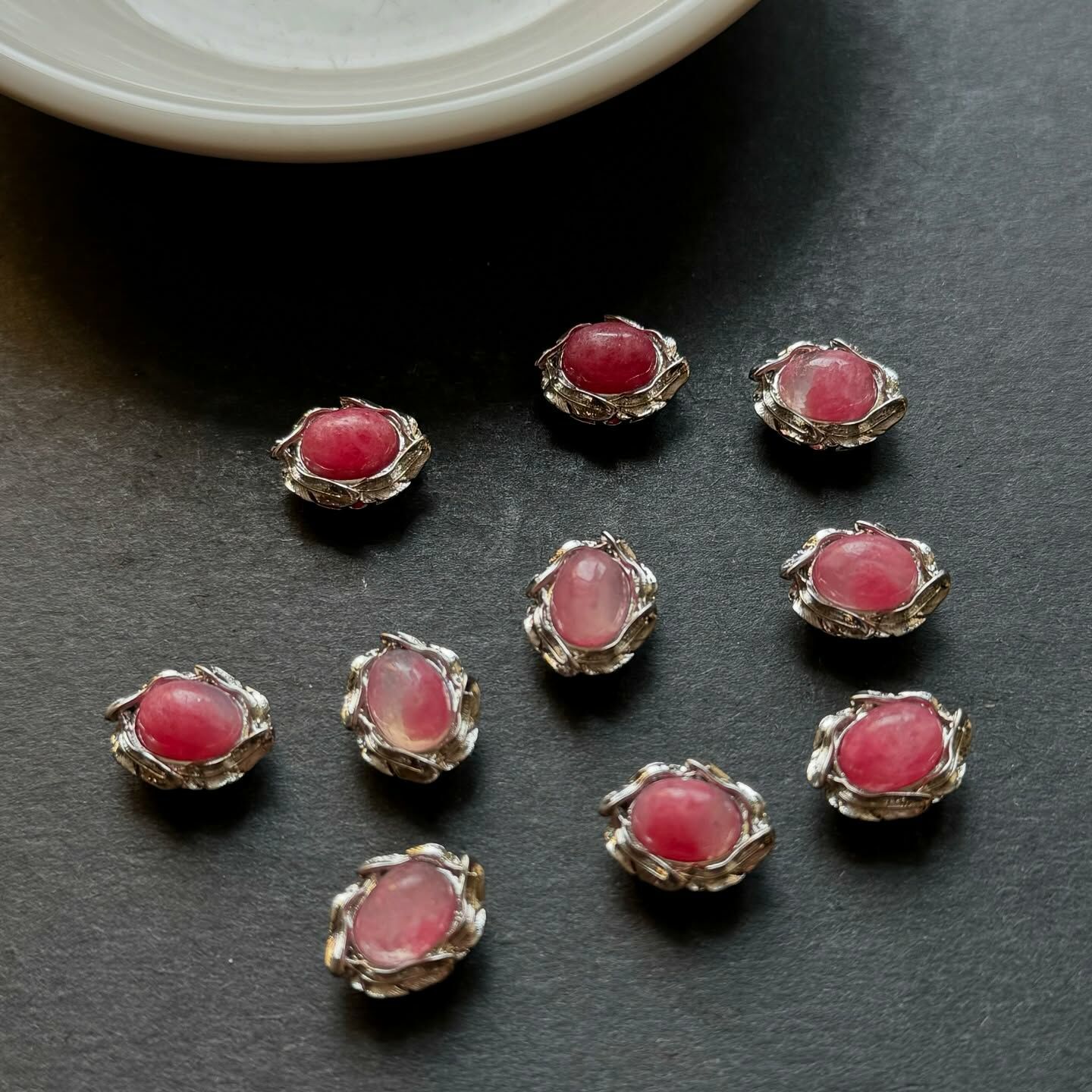 [原石] 薔薇輝石 水晶魔盒 通孔配件