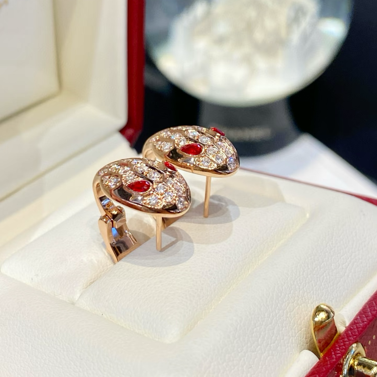 18k”serpenti viper蛇年限定紅寶石靈蛇定製耳釦釘