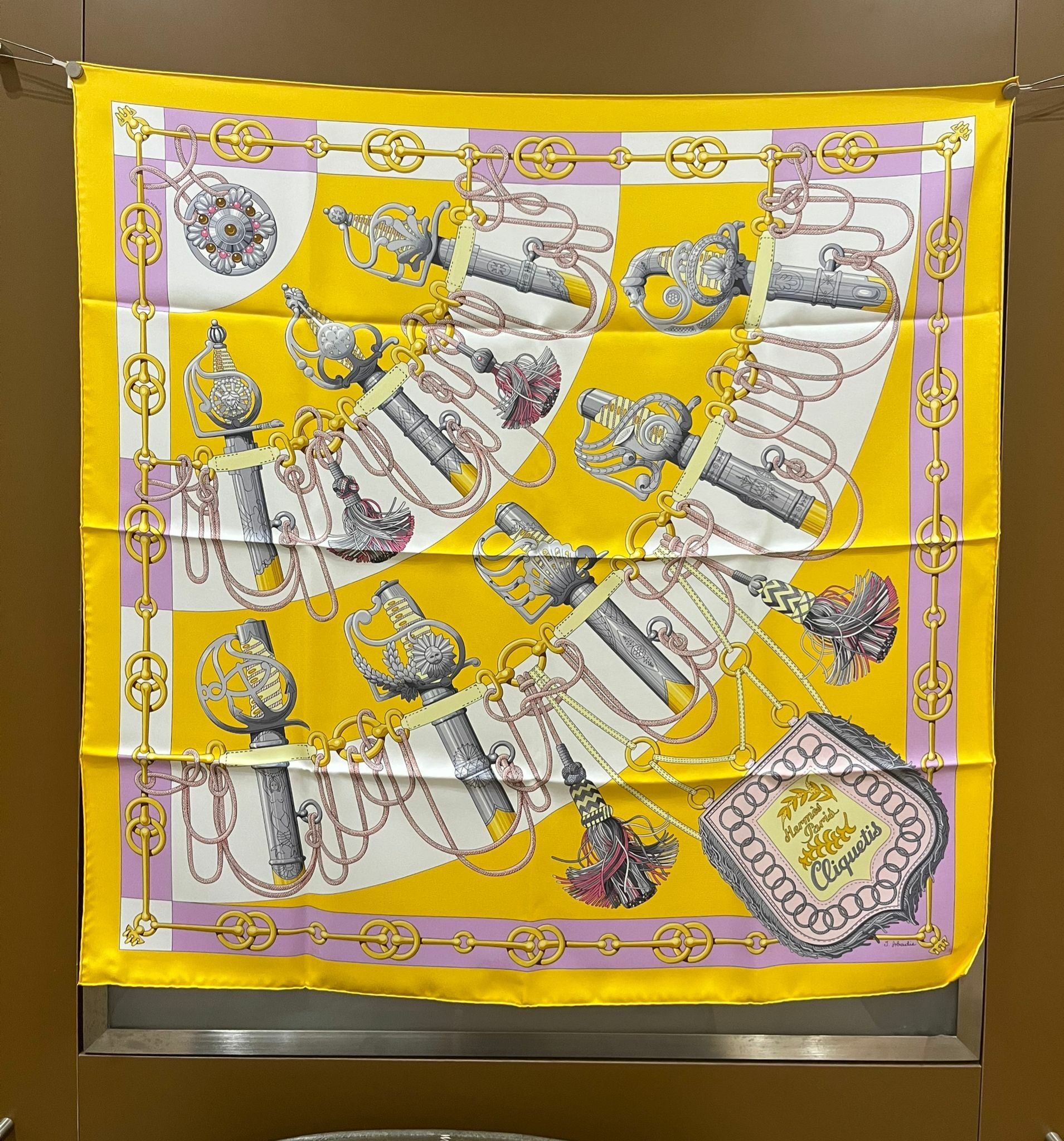 Cliquetis scarf 100% soie 90x90cm yellow/blanc/purple