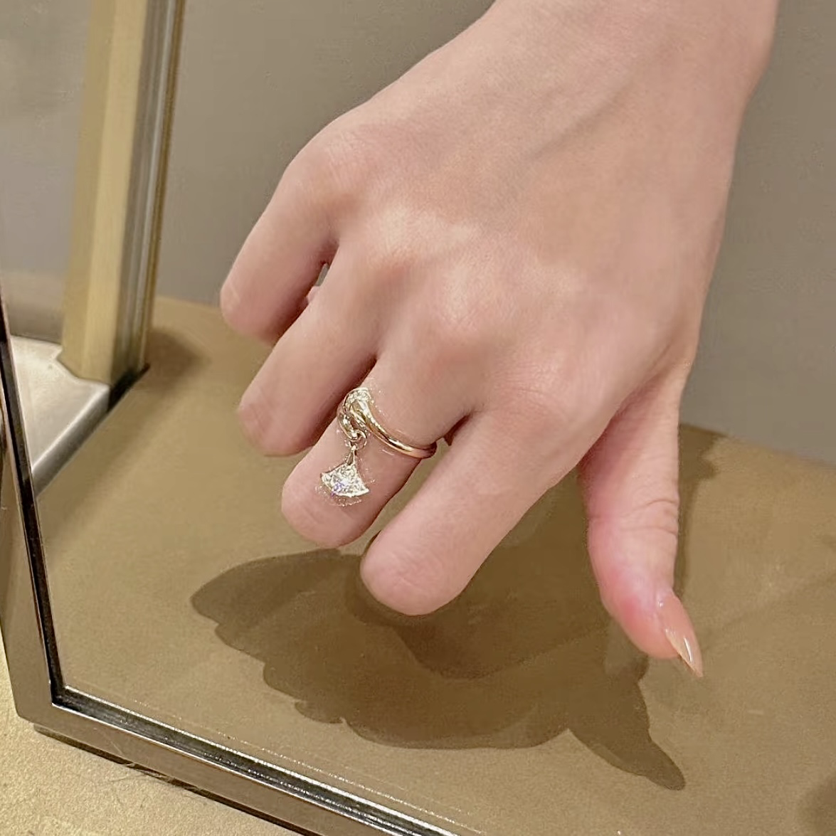 18k Divas’Dream滿鑽小裙子吊墜高奢定製戒