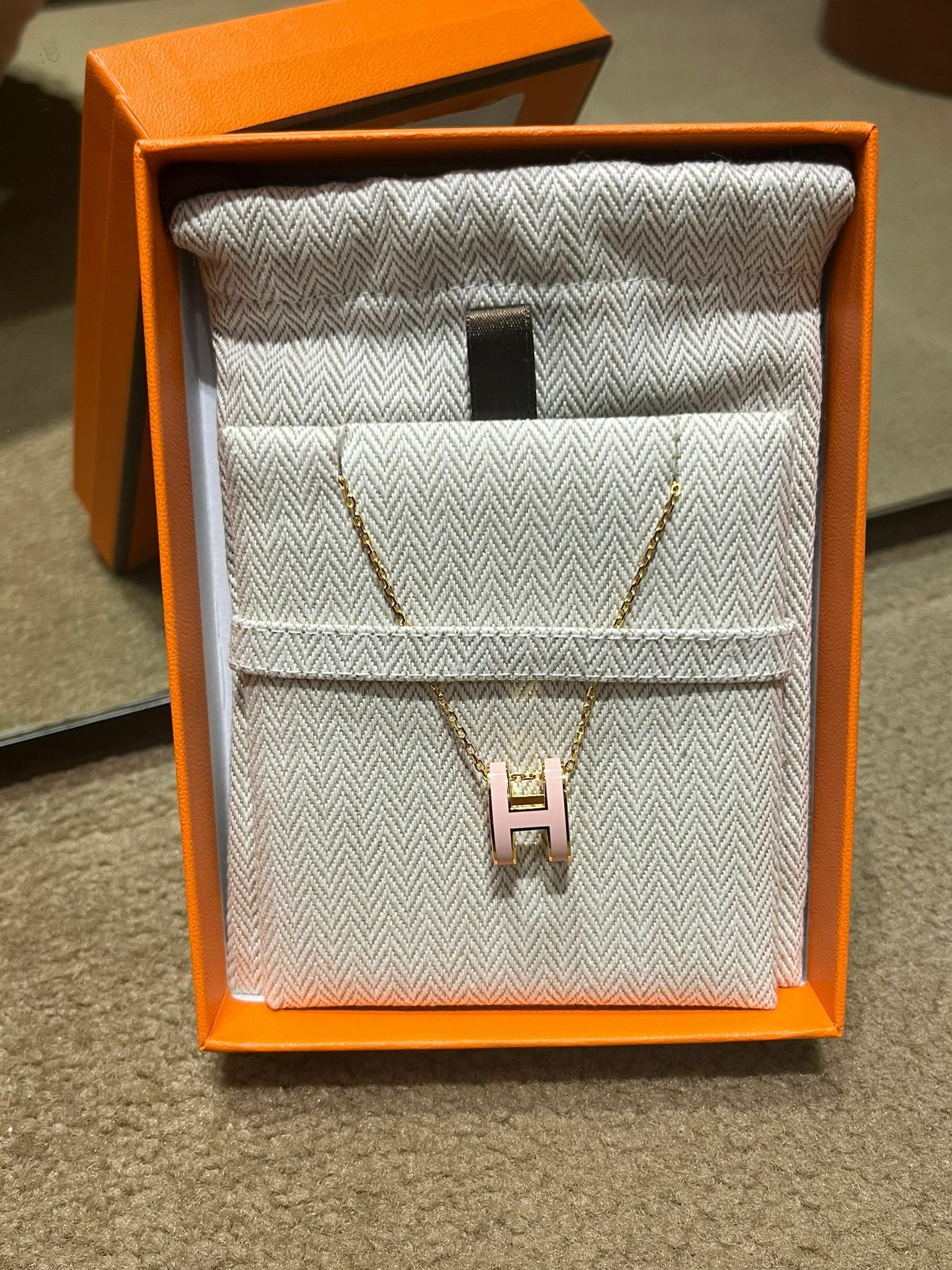 Pop H necklace 85 rose dragee CC