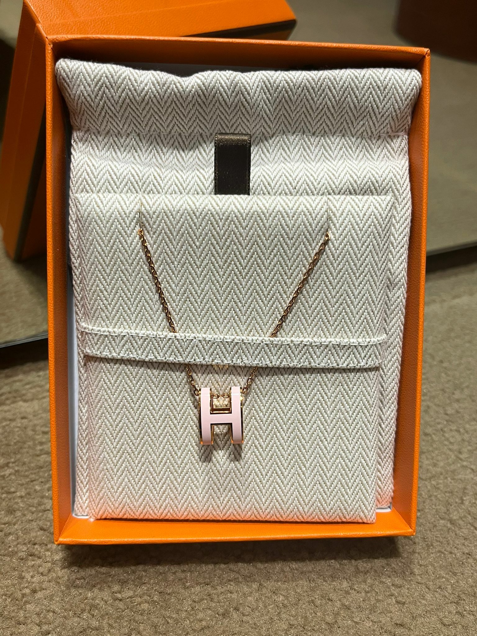 Pop H necklace 85 rose dragee CD