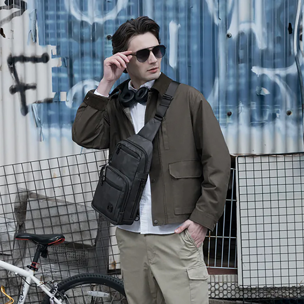 beside u TOPIC 斜跨包 胸包 多隔層斜肩包 BAP2315