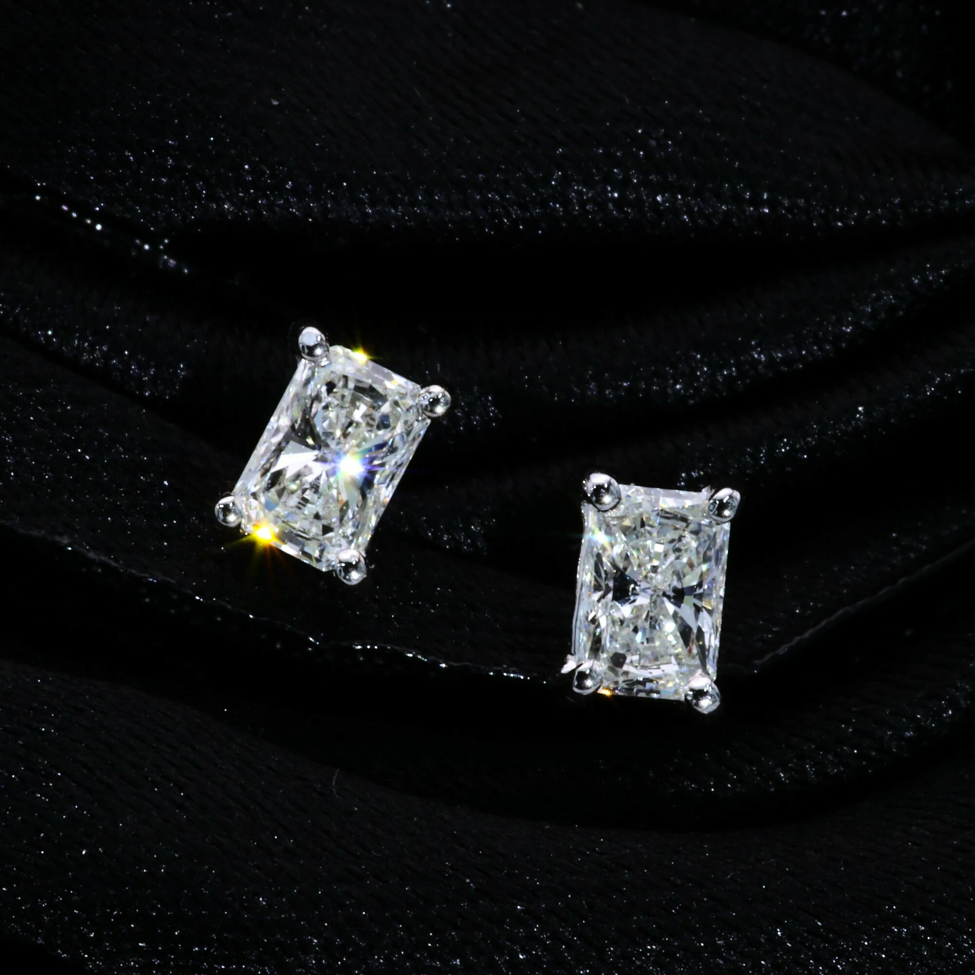 全新18K白金【主石36份方形鑽石】耳環