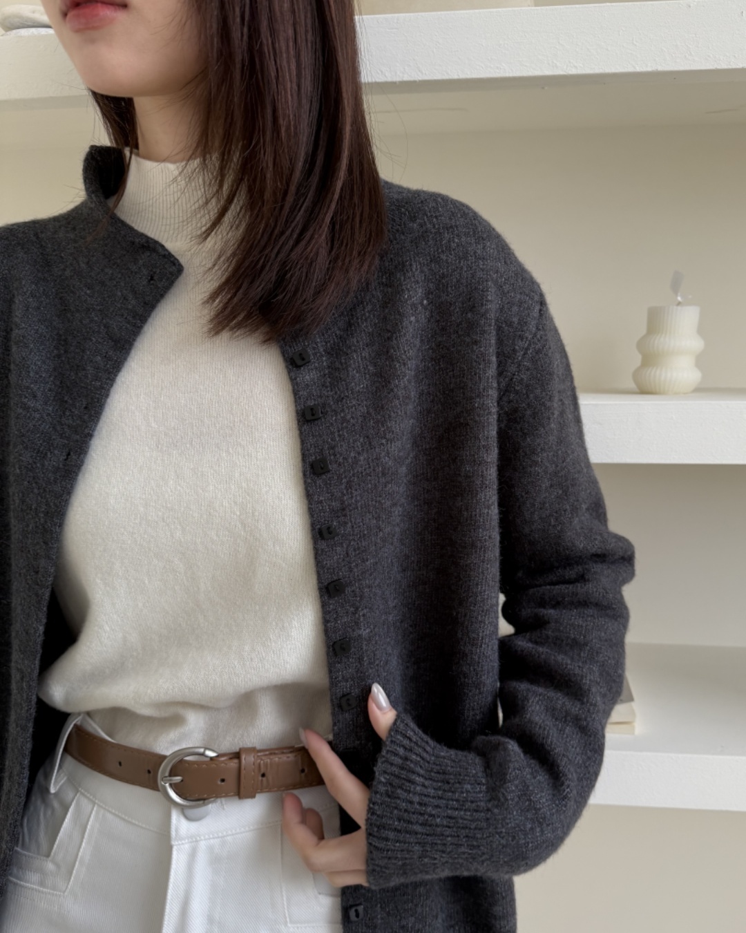 2603 小方釦半高領針織上衣