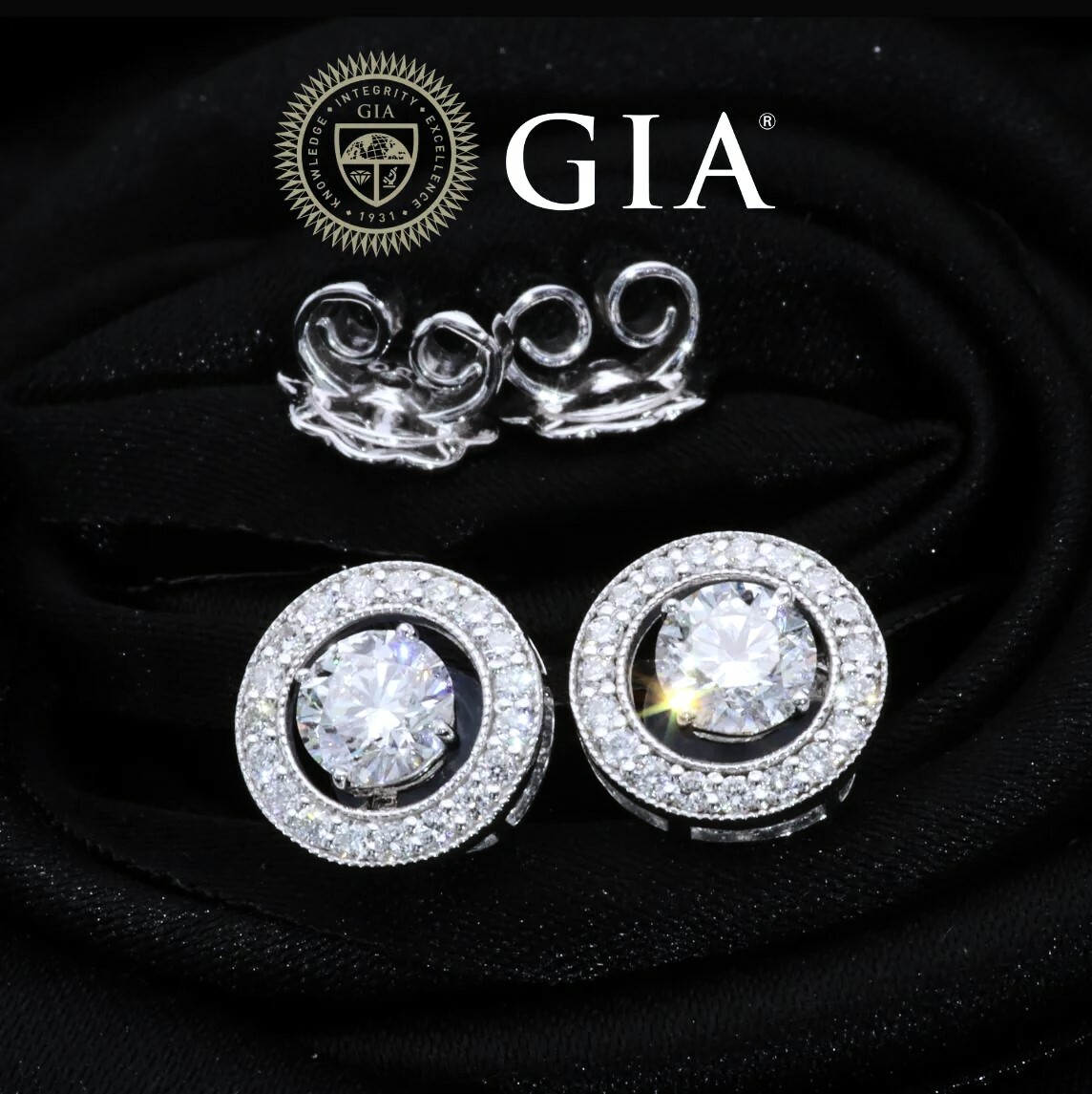 18K White Gold GIA 1.05ct Diamond Earrings