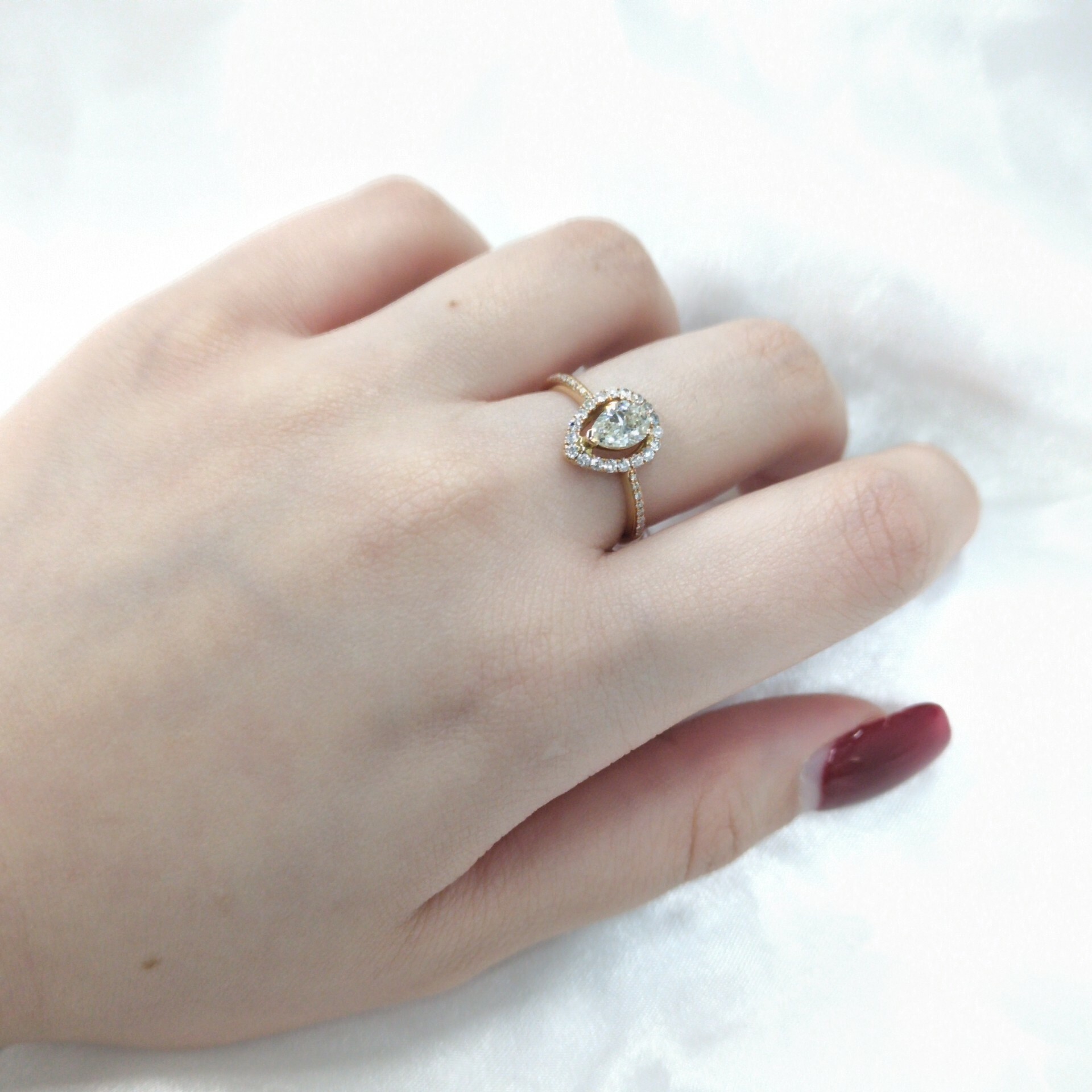 18K Rose Gold 0.89ct Pear Shaped Diamond Ring