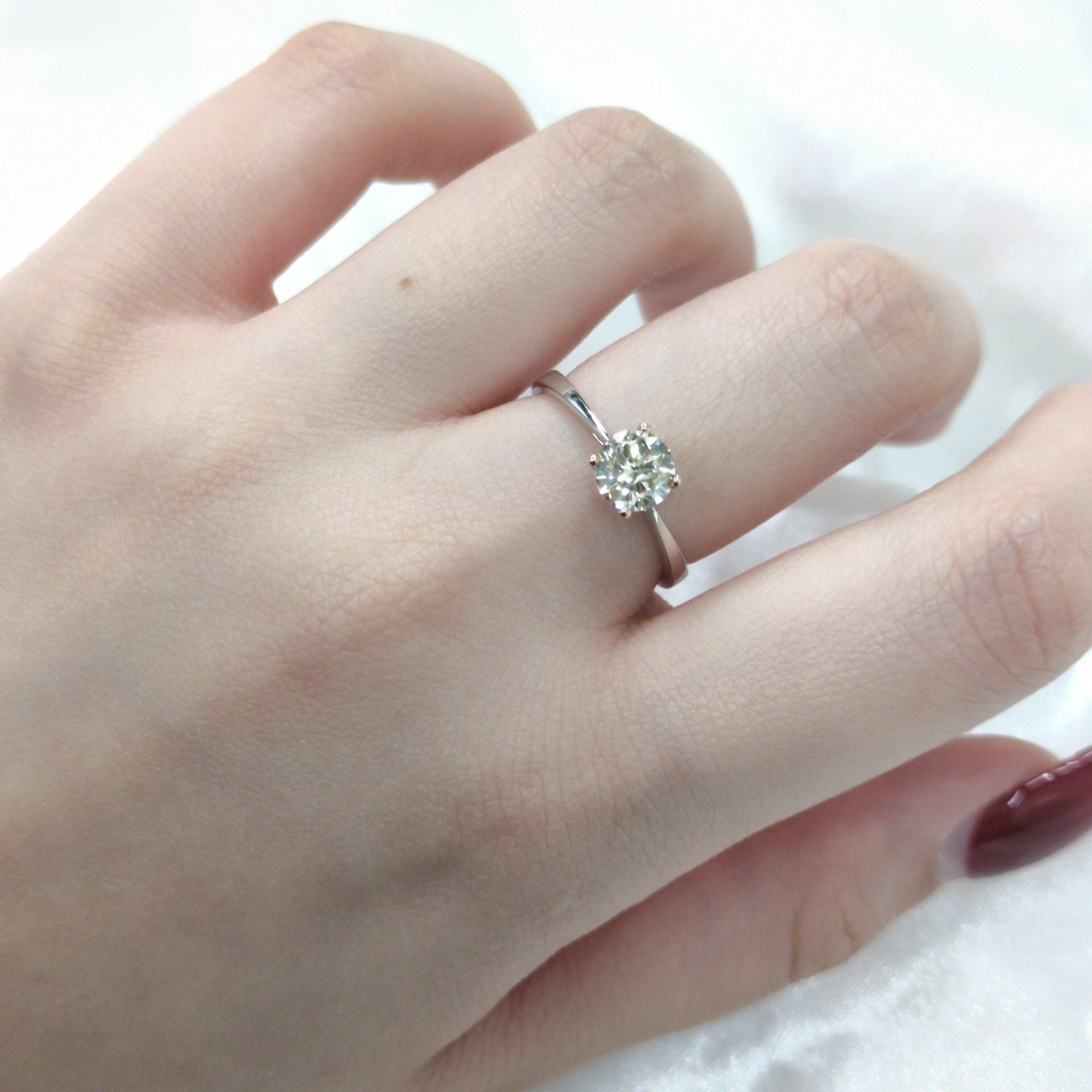 18K White Gold 0.71ct Diamond Ring