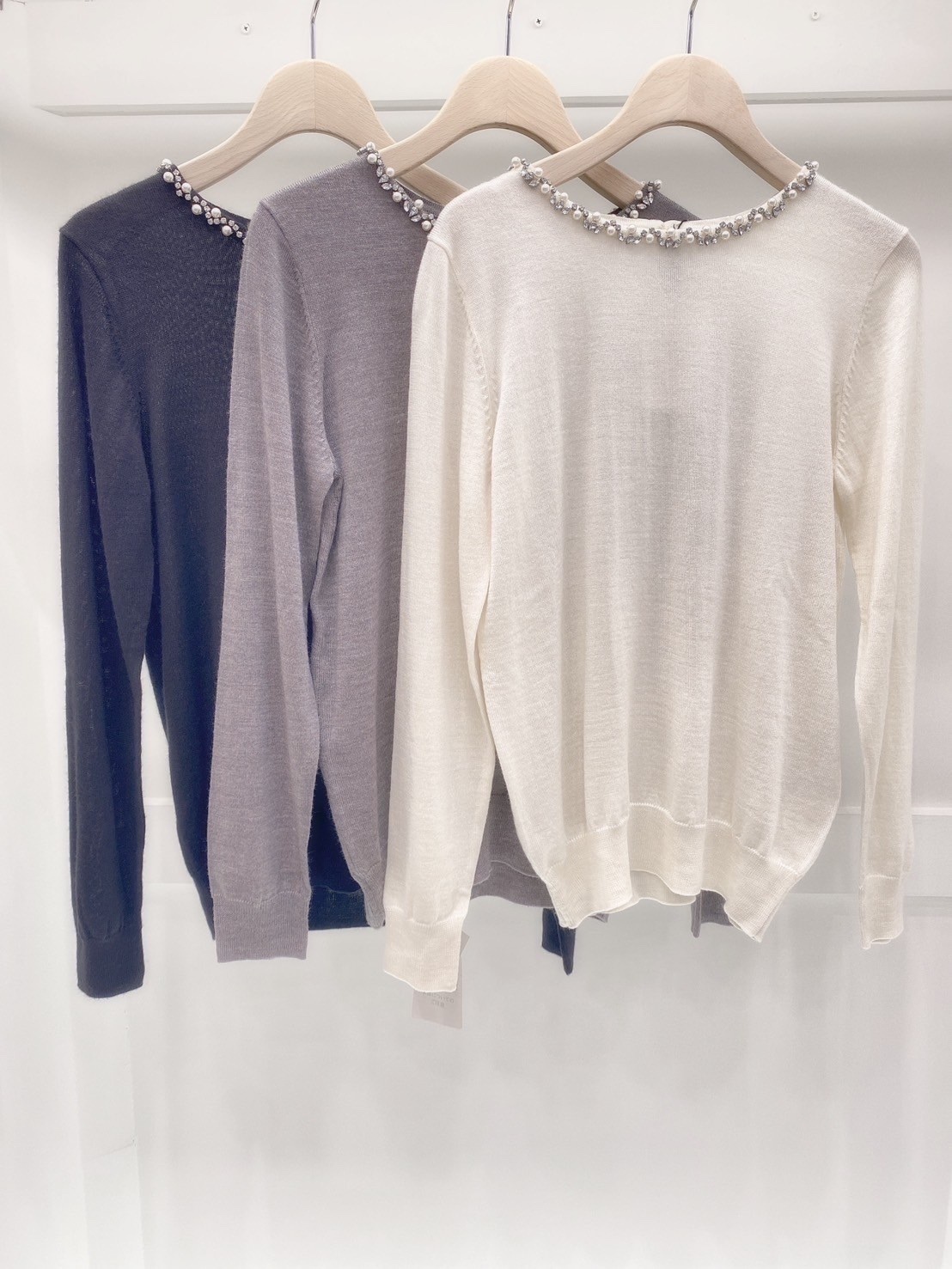 珍珠鑽領針織上衣