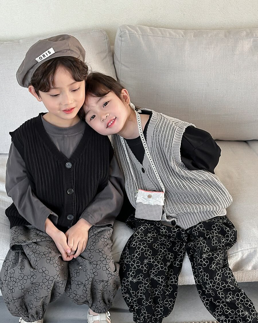 森系復古淨色鏤空背心