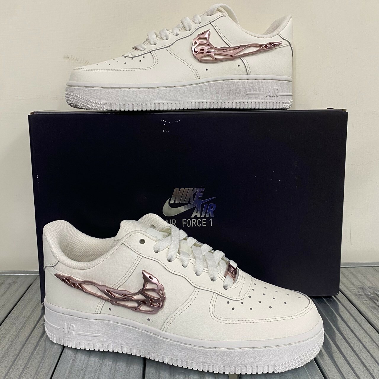 Nike Air Force 1 Low金屬液態猛毒玫瑰金女鞋 IF1686-161