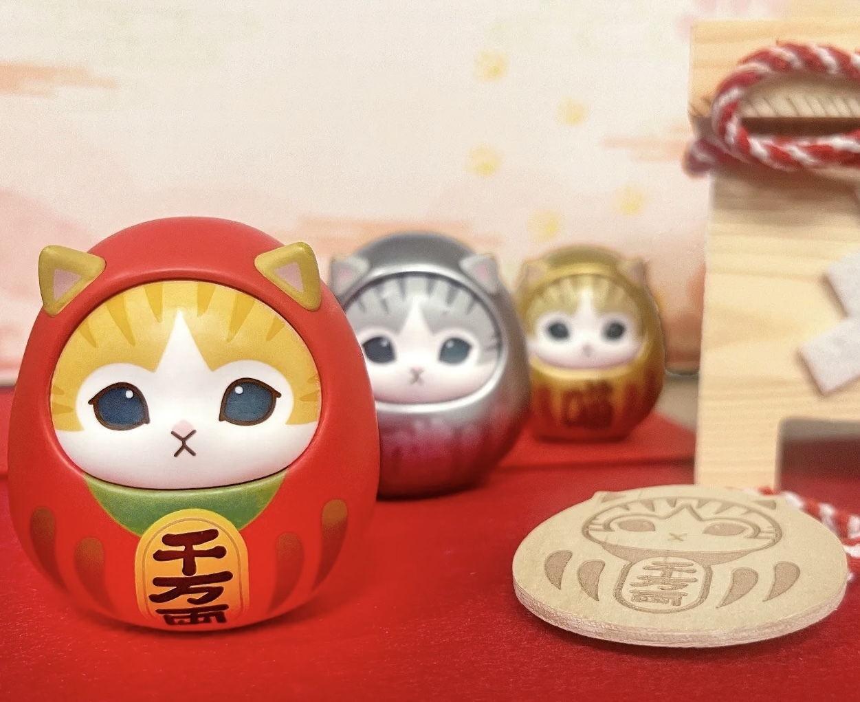 Mofusand 鯊魚貓手辦招財娃娃 1套3款