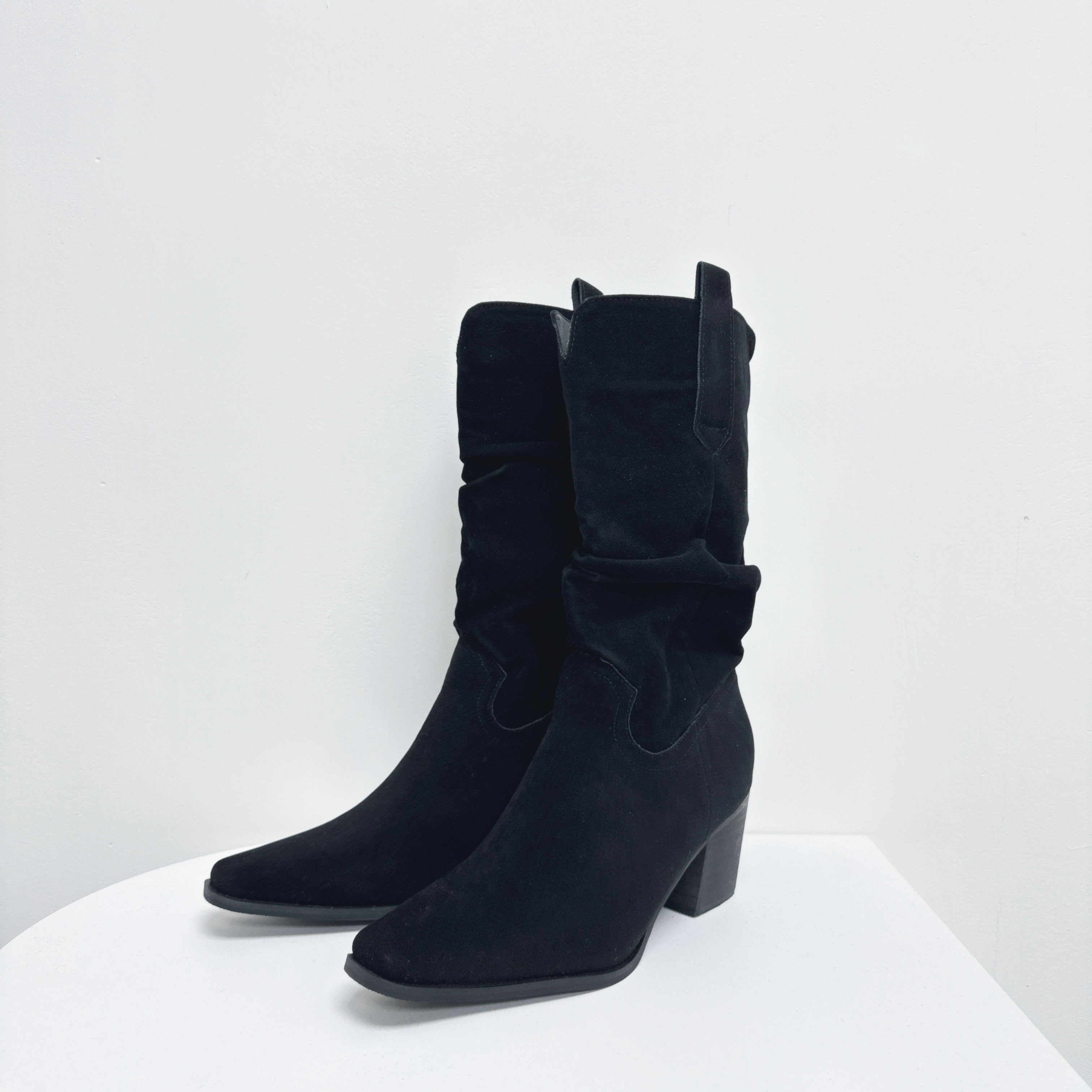 【Hoi2推介】絨面長靴