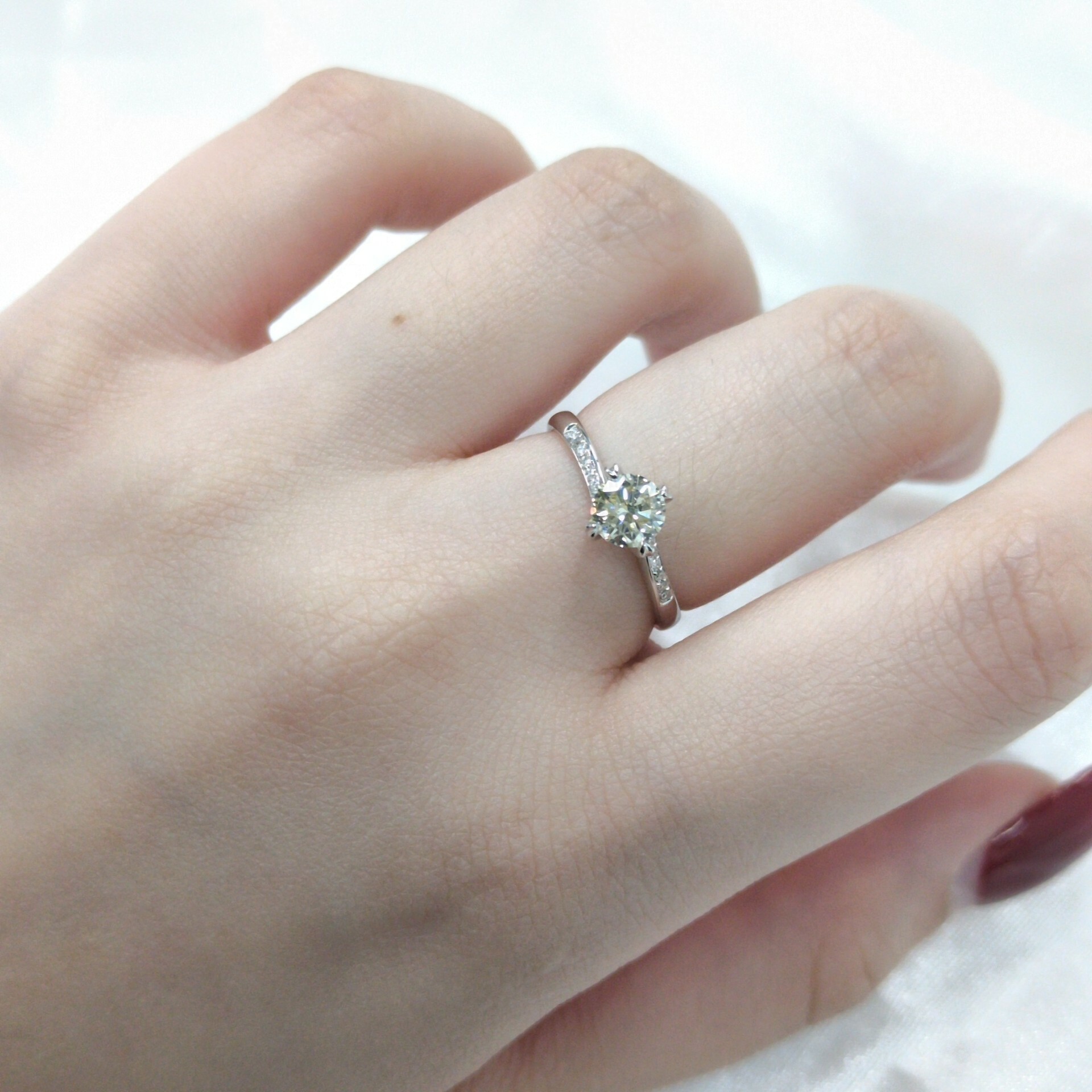 18K White Gold 0.65ct Diamond Ring