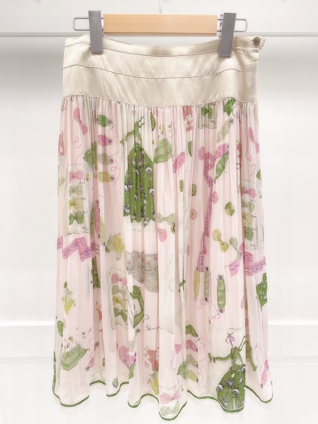 細百摺花繪雪紡裙