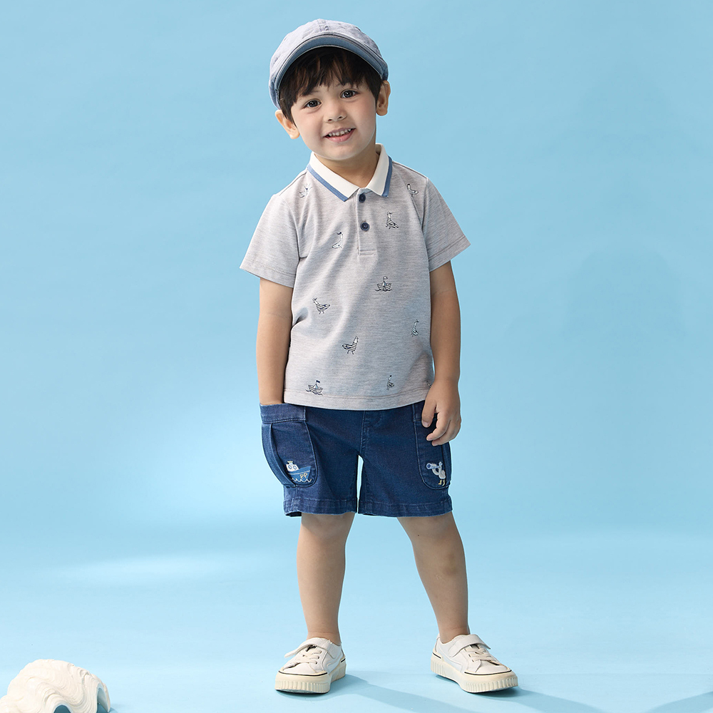 PIPPY休閒小帆船印花翻領短袖上衣 麻灰