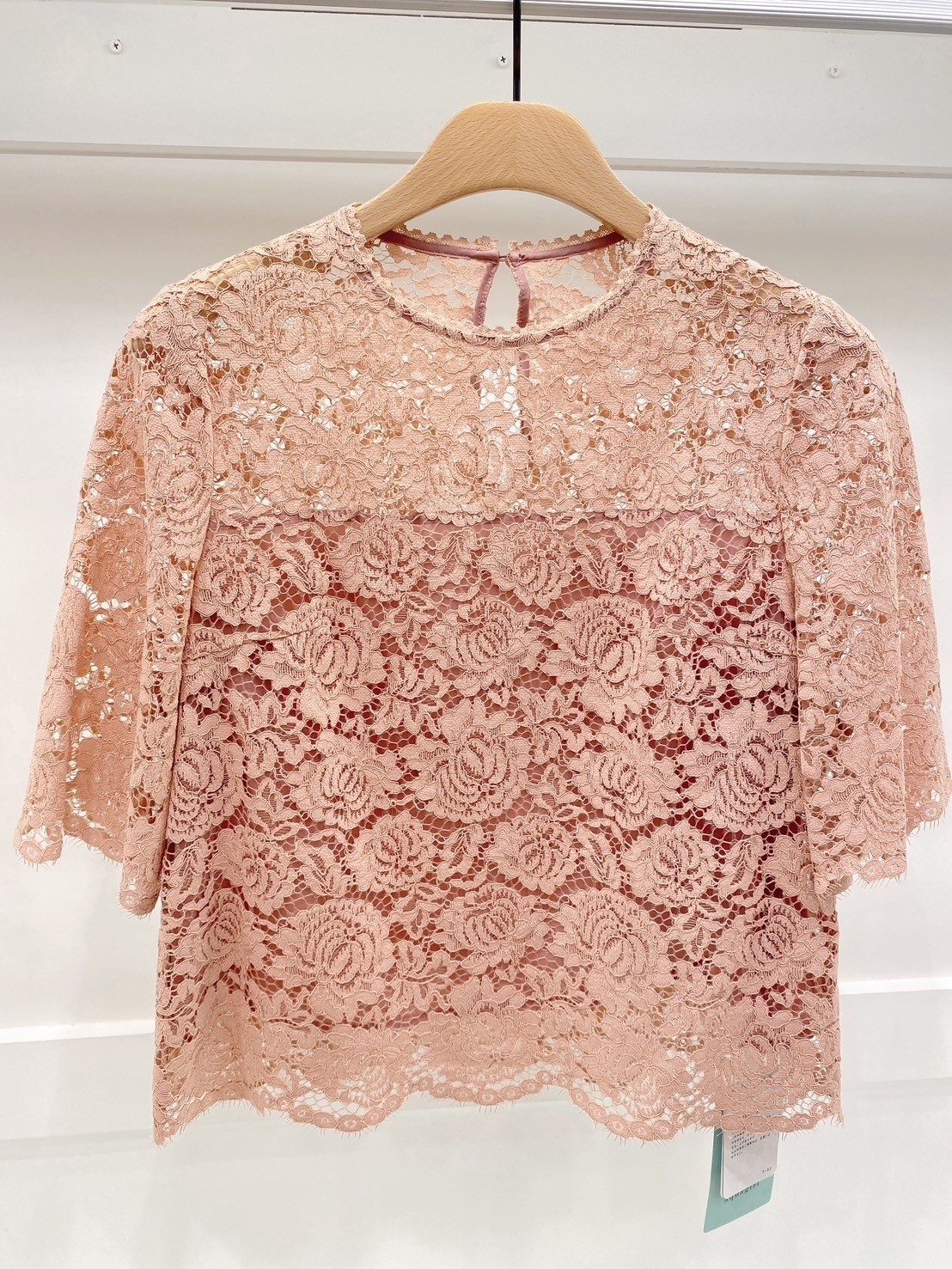 透膚蕾絲五分袖上衣