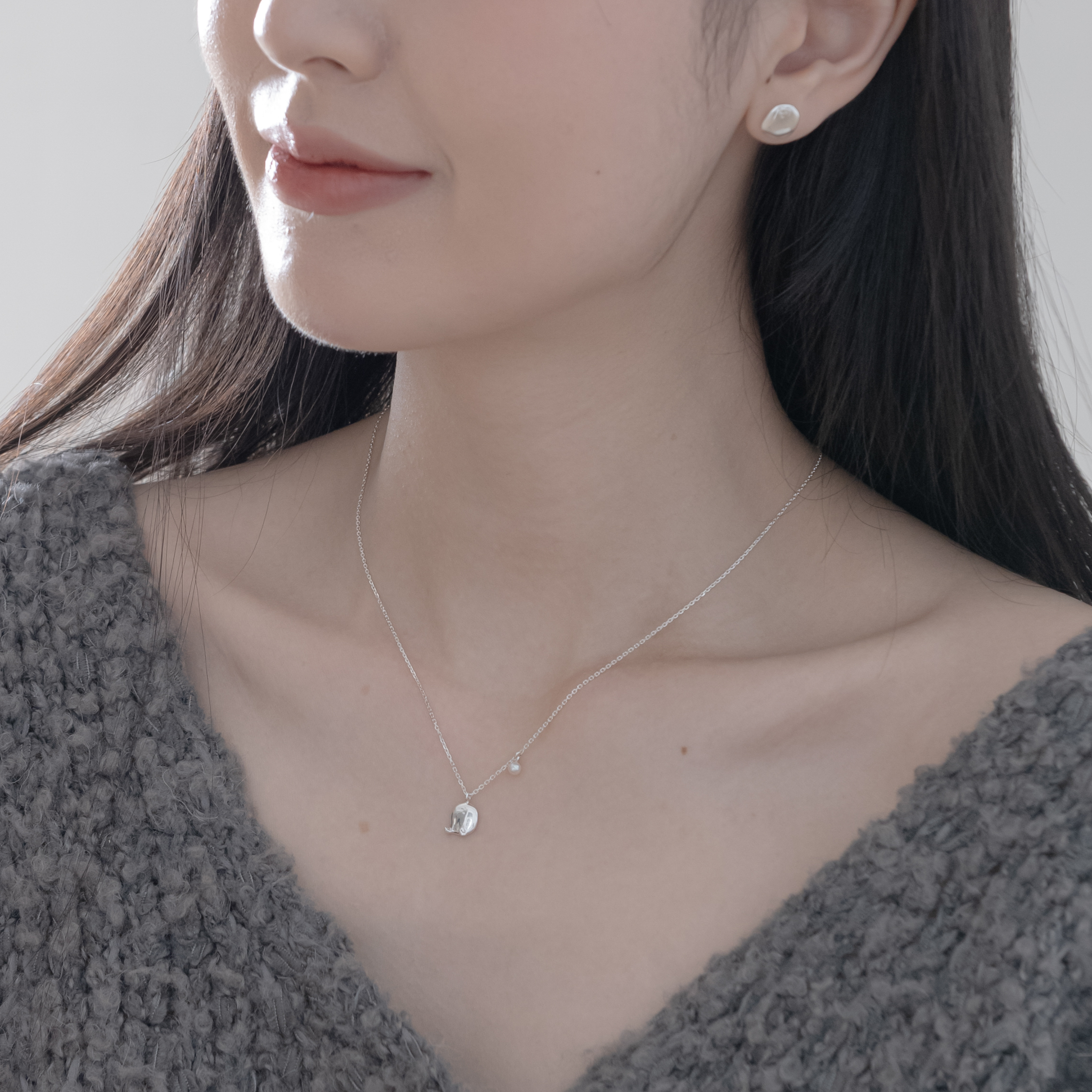 坐著等泥小果實珍珠項鍊