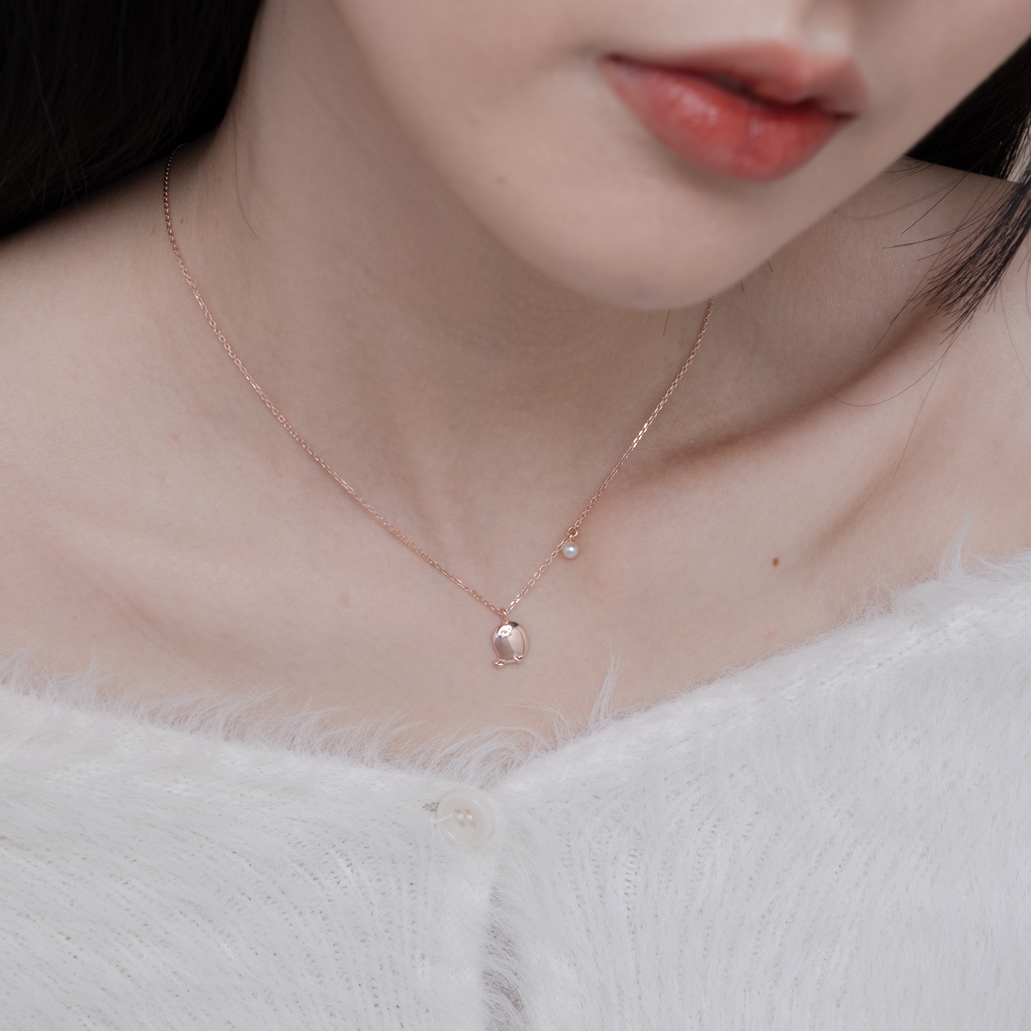 坐著等泥小果實珍珠項鍊