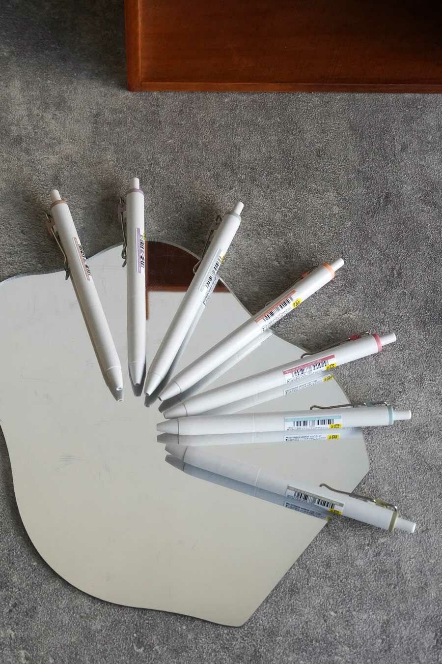 日本直送｜三菱 uni-ball One Fika color 自動鋼珠筆 0.38mm