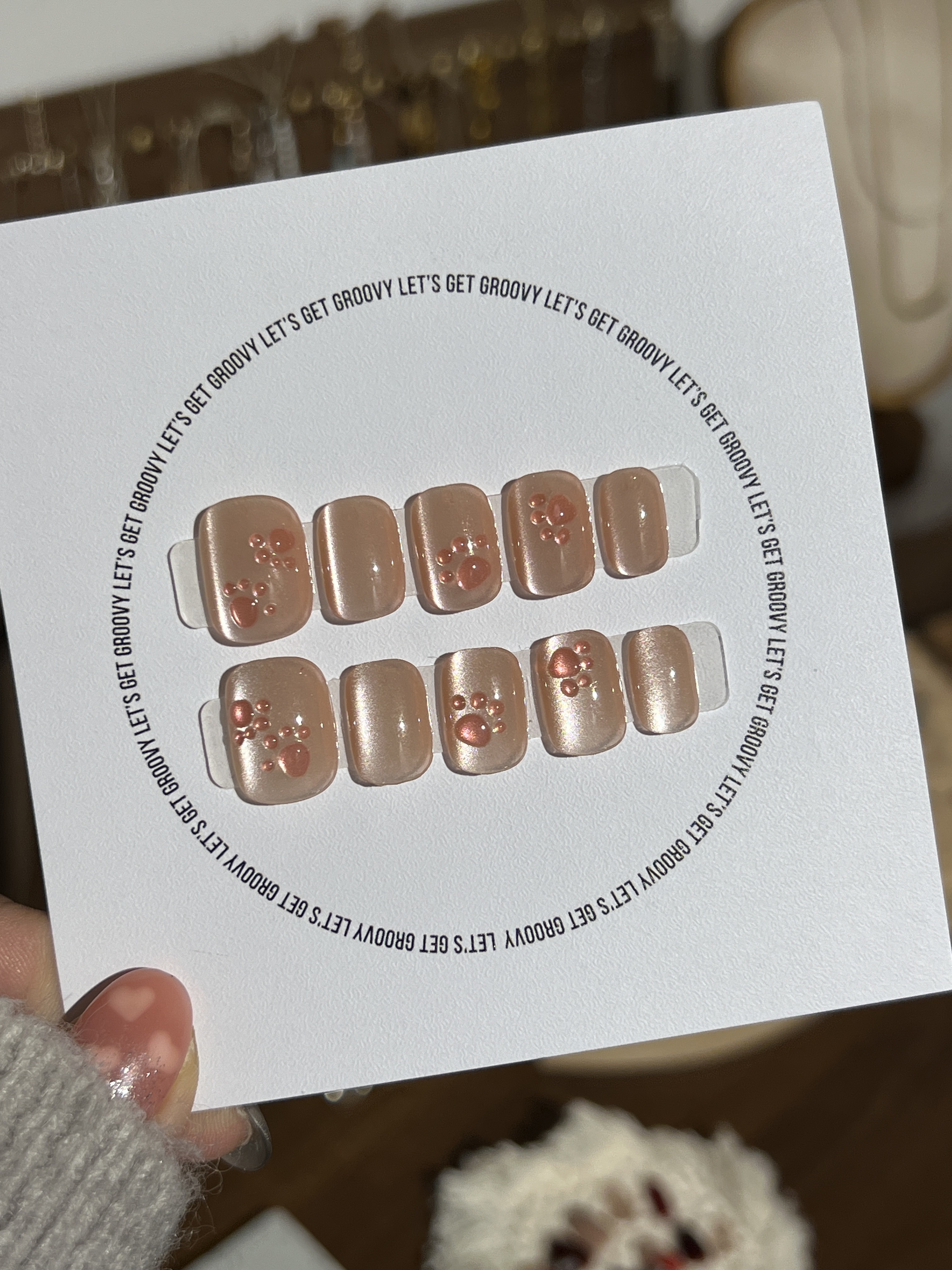 Slay ︳Light Pink Cat Eye。Cat Foot Print