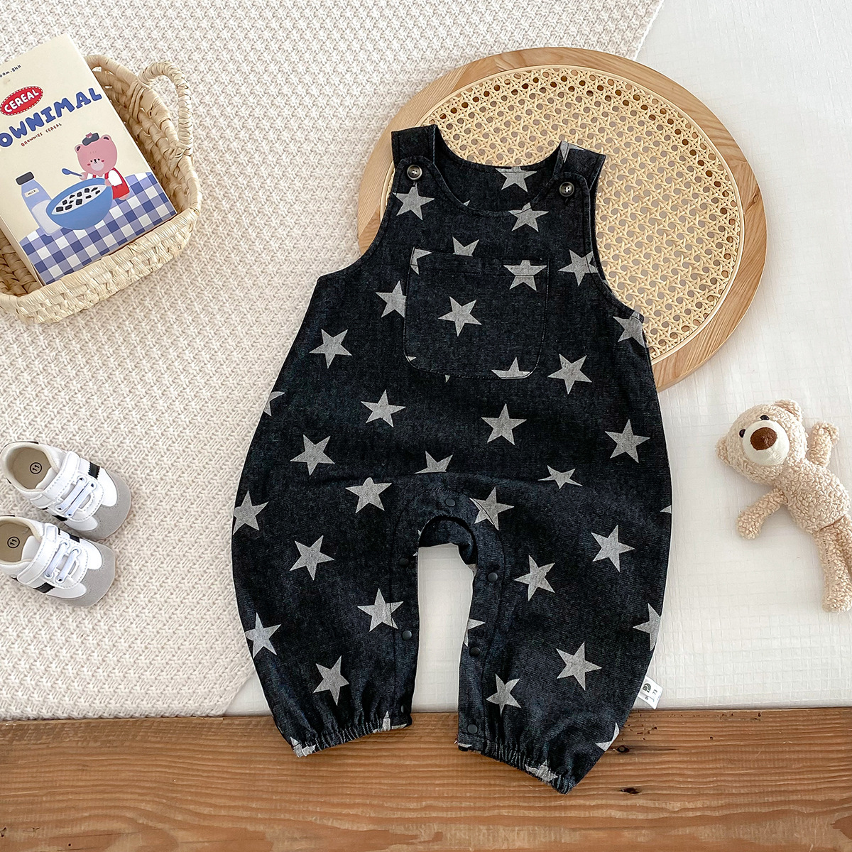 25春 滿版星星包屁吊帶褲