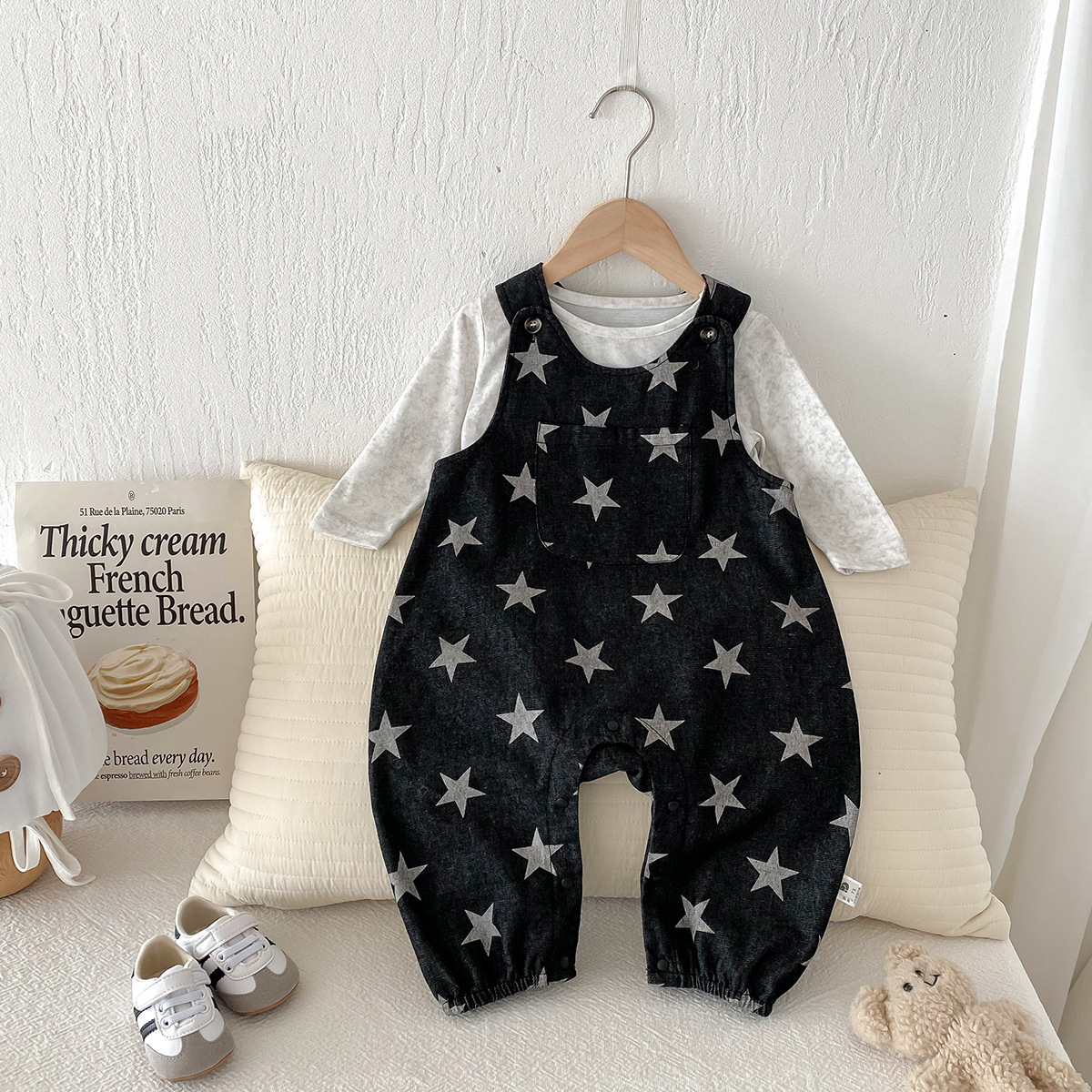 25春 滿版星星包屁吊帶褲