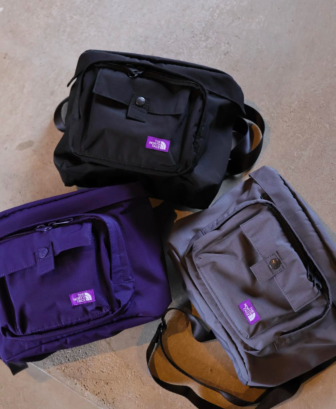 日本 TNF Mountain Wind Shoulder Bag