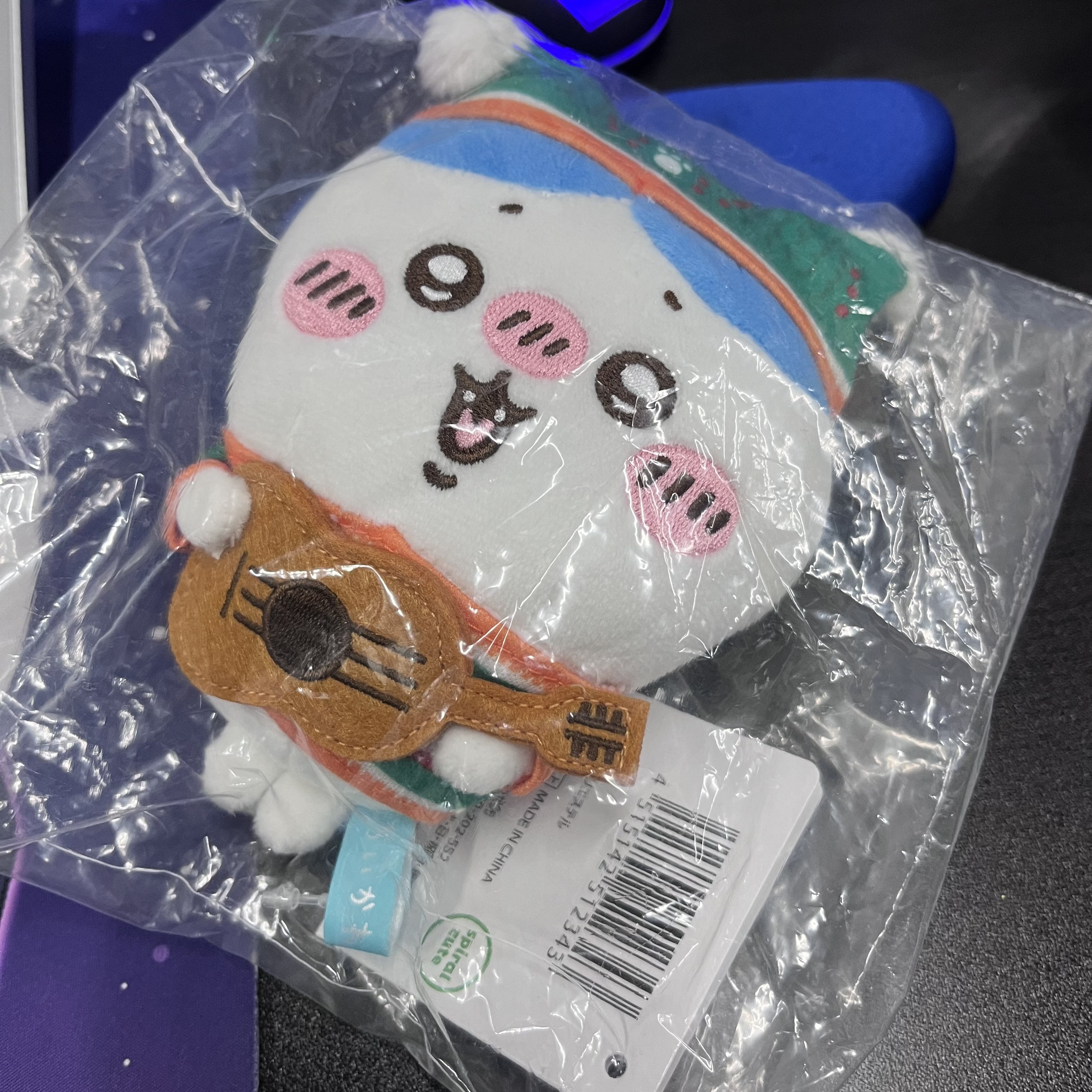 CHIIKAWA  八字貓  711聖誕 公仔#181