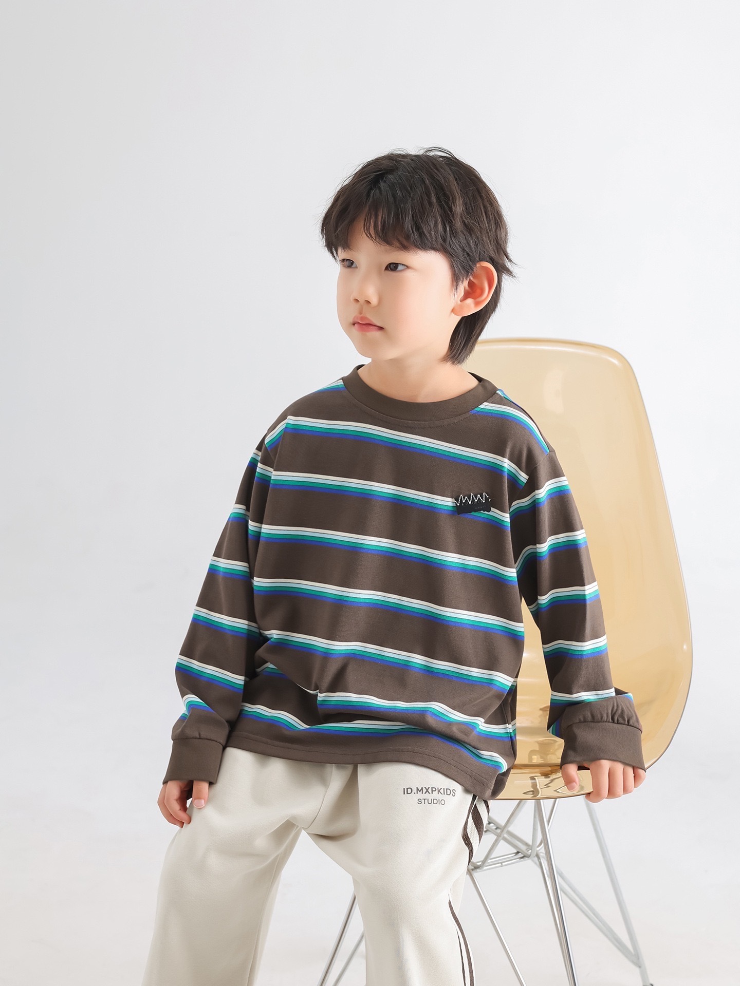 咖藍條圓領上衣