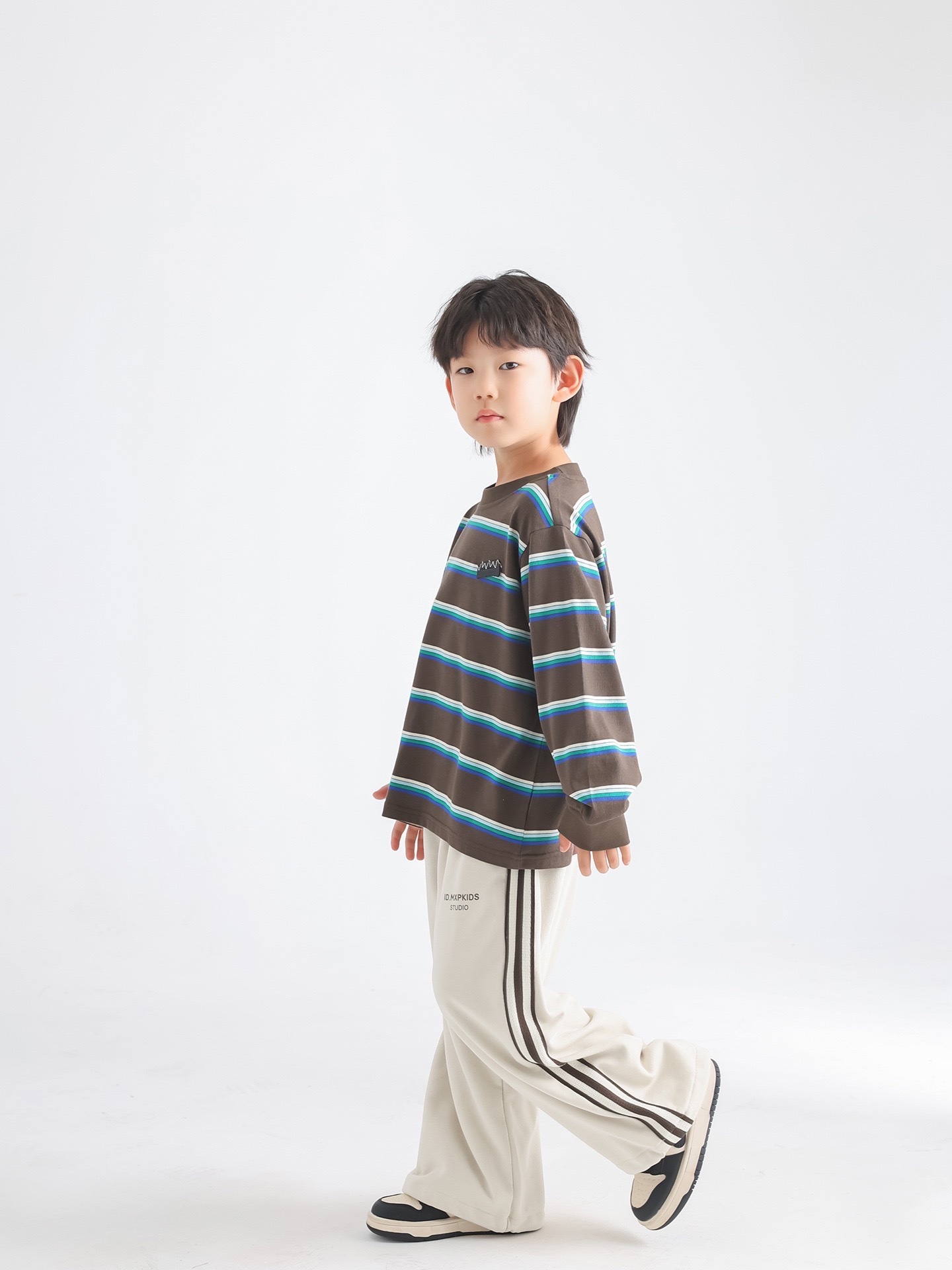 咖藍條圓領上衣