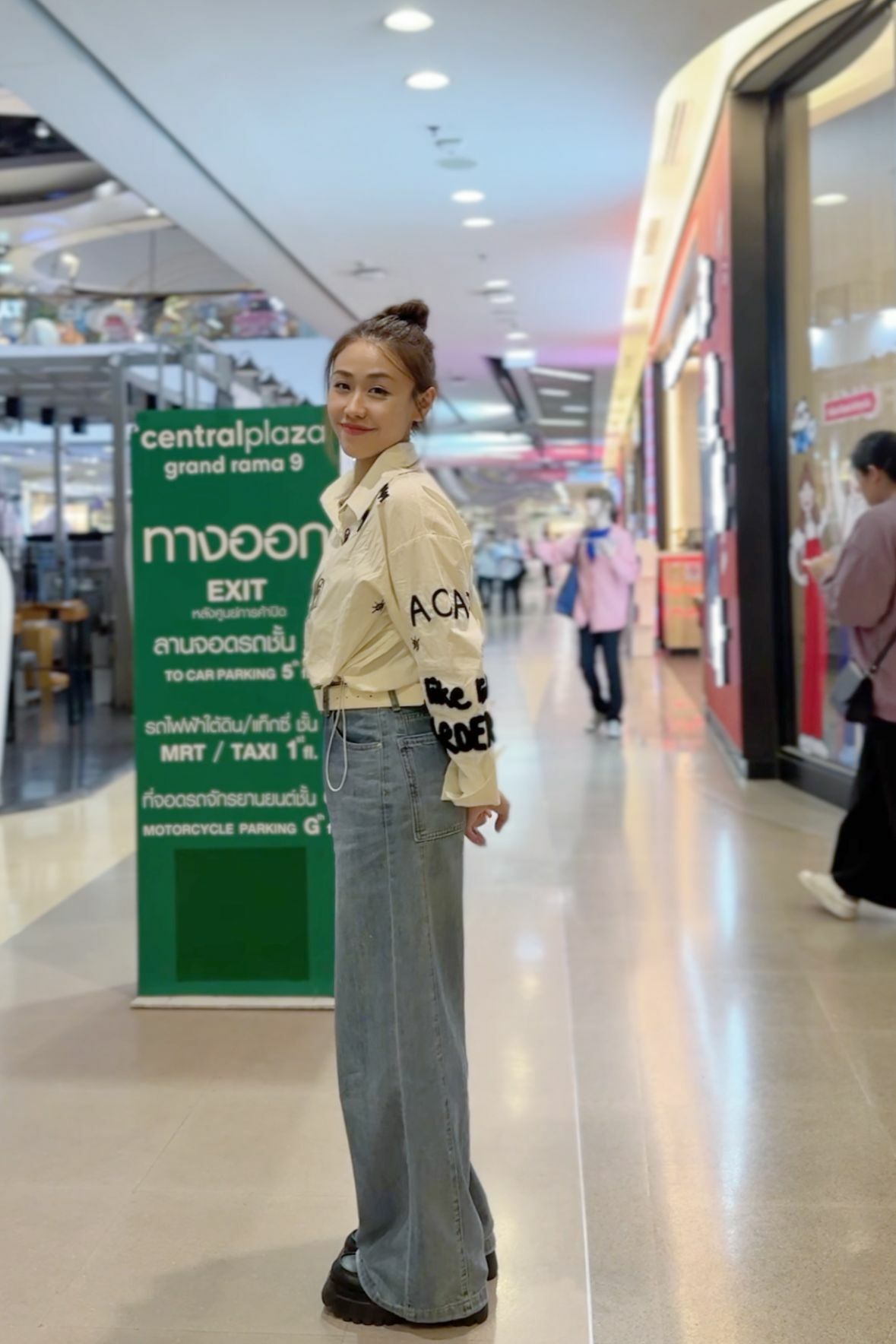 TOP#6841🤍毛毯字塗鴉刺繡襯衫